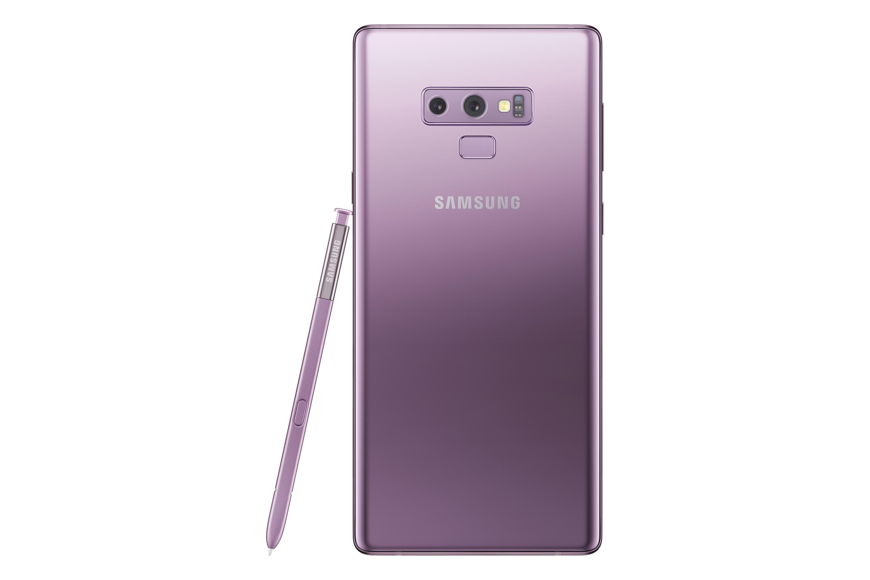 Telefono Samsung viola con pennino. Il telefono è sul retro, mostrando la fotocamera e il logo Samsung.