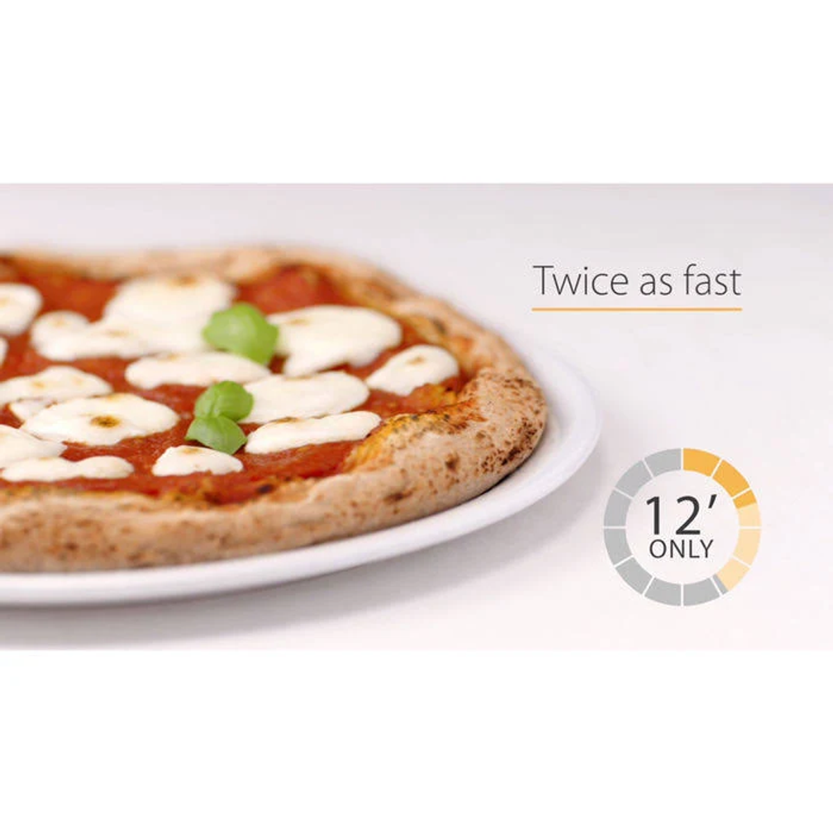 Pizza z mozzarellą i bazylią na białym talerzu z grafiką timera.