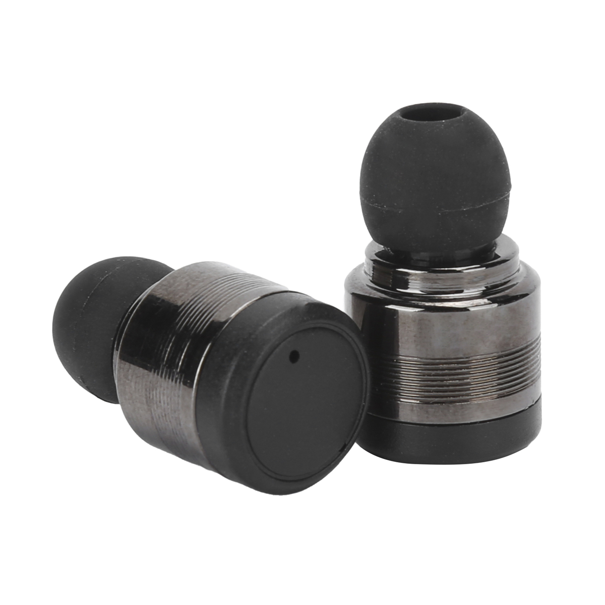 Schwarze Ohrhörer mit Metallic-Finish, zwei liegend und einer stehend.