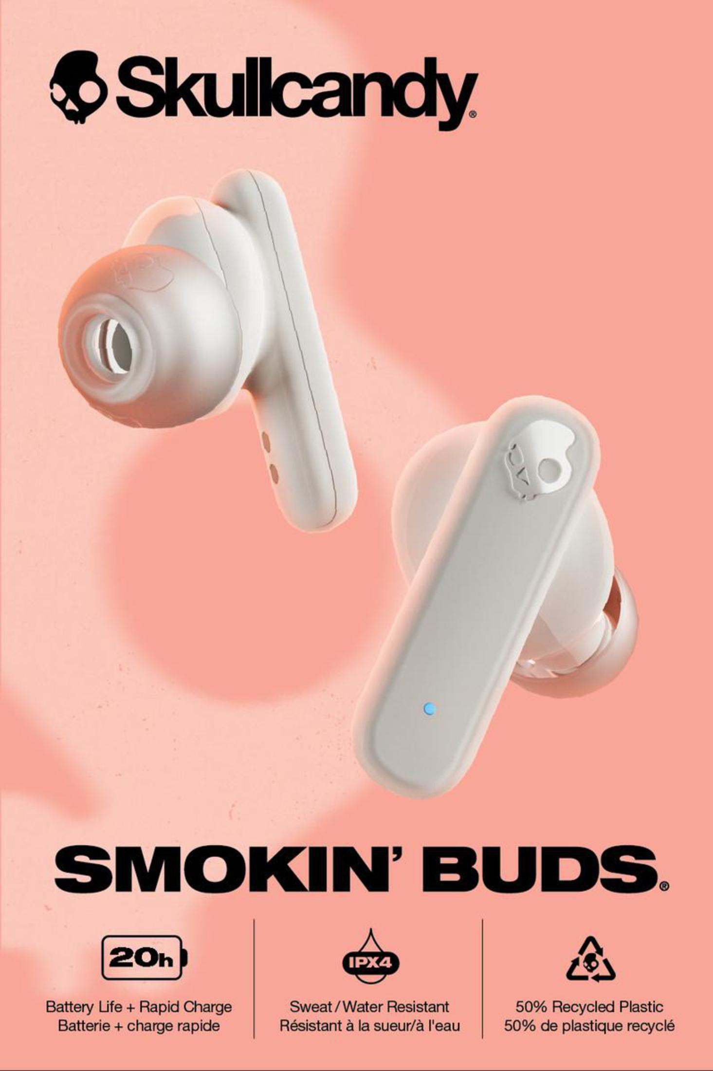 Białe i szare słuchawki na różowym tle z napisem: SMOKIN' BUDS. Logo Skullcandy.