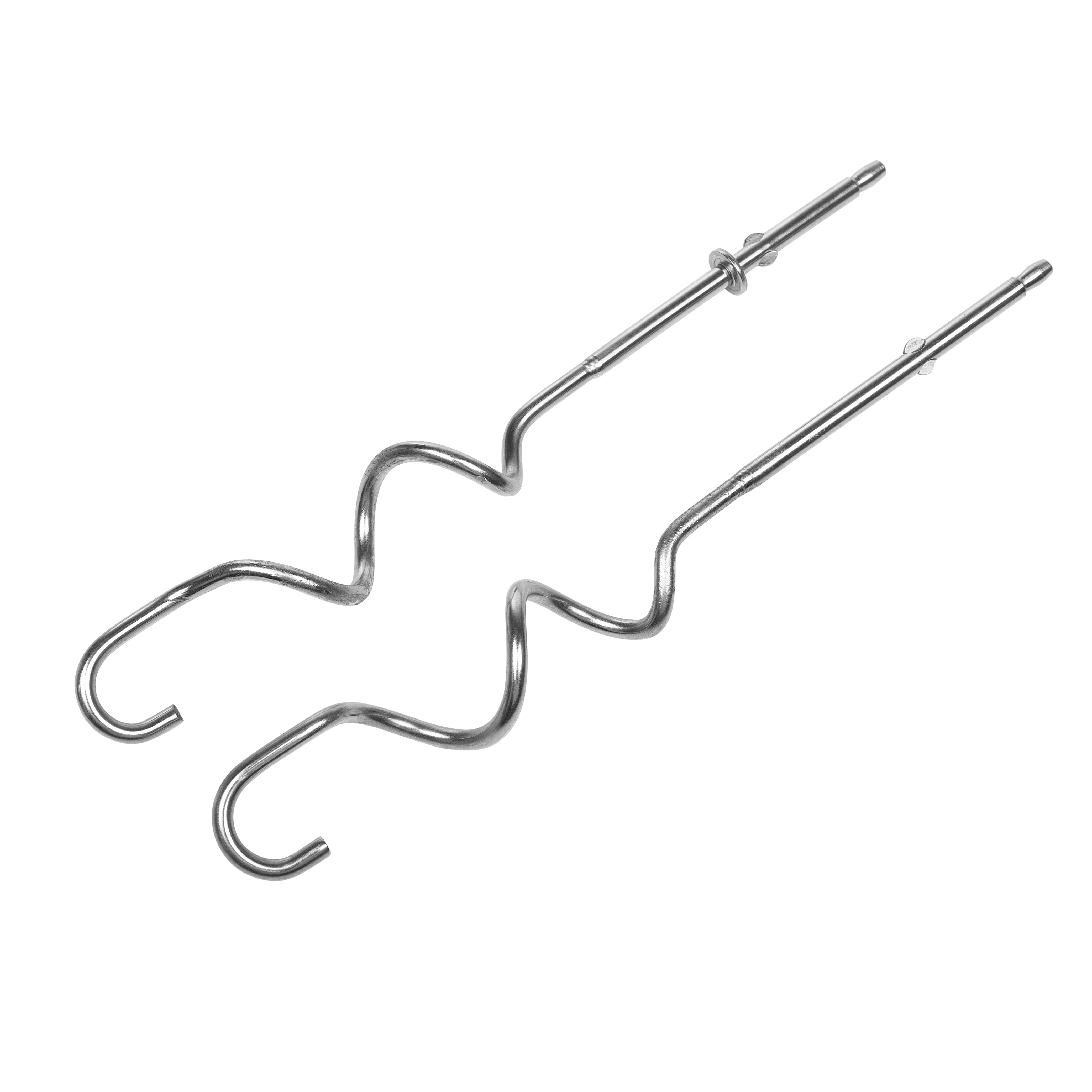 Zwei silberne Knethaken für einen Mixer, auf weißem Untergrund. Sie sind gebogen und hakenförmig.