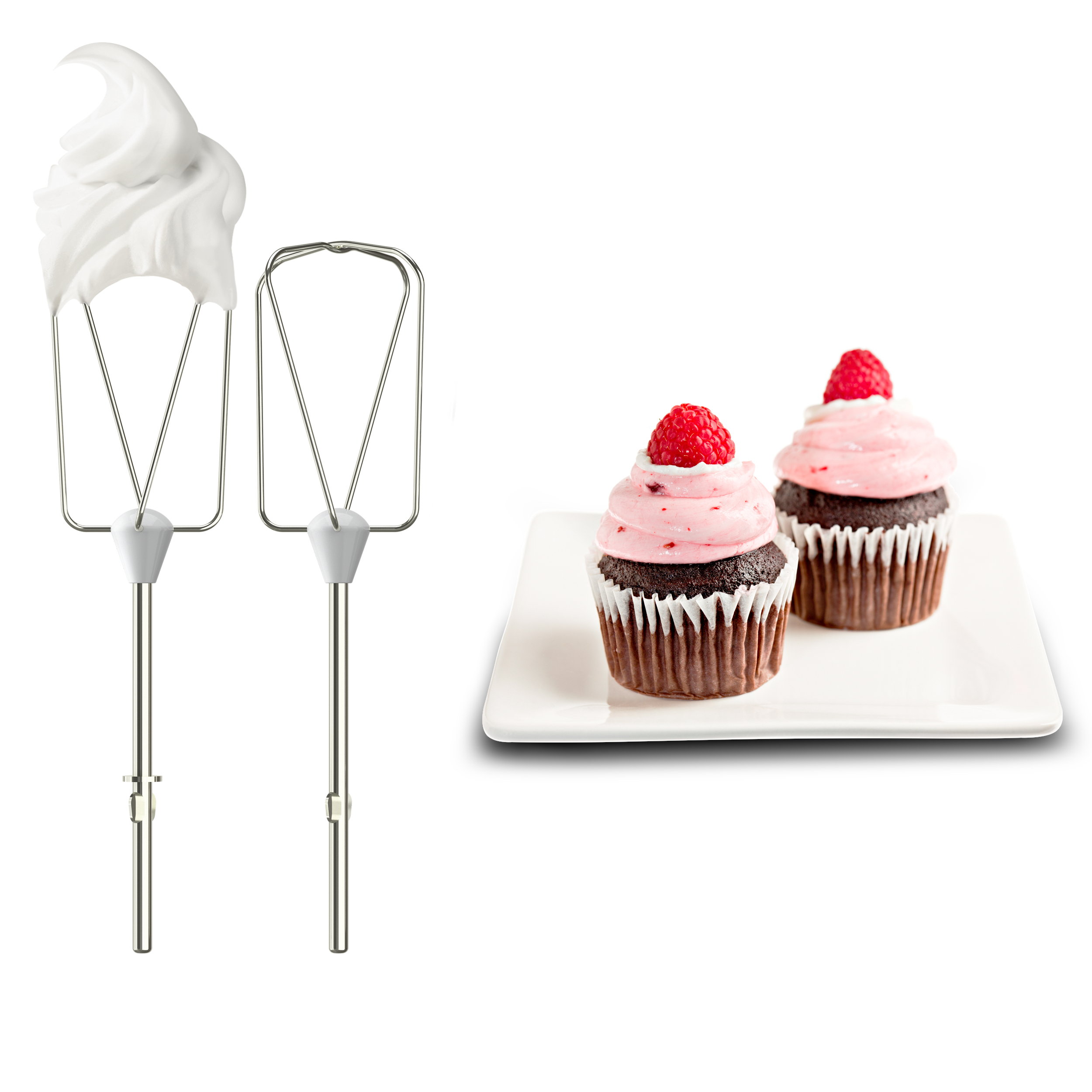 Mixer gardes met slagroom en cupcakes met roze glazuur en een framboos.