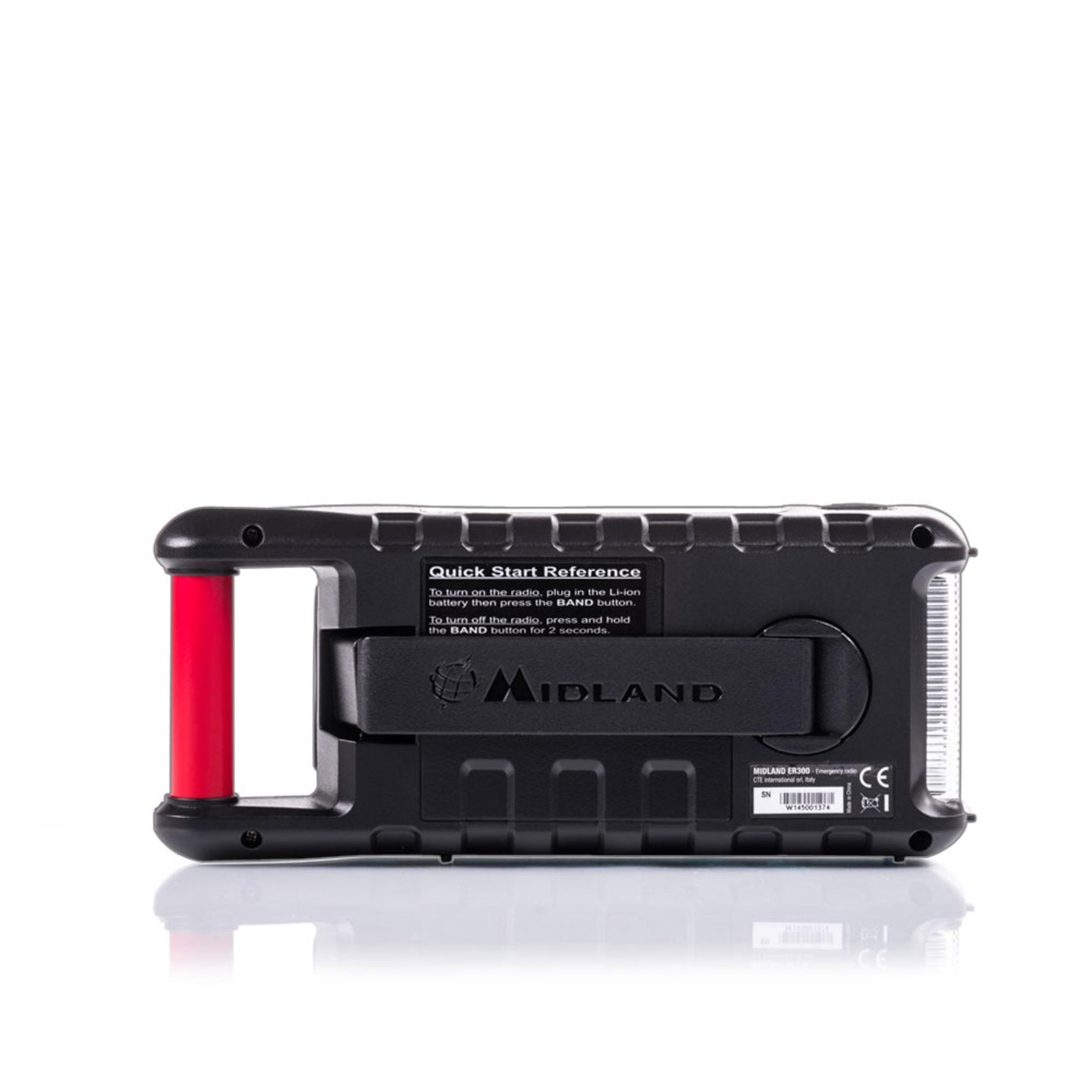 Czarne i czerwone radio z uchwytem. Zawiera szybki start.