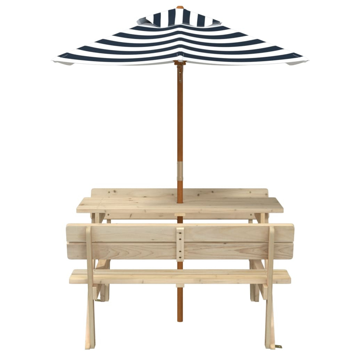 Ein Picknicktisch aus Holz mit einem Sonnenschirm. Tisch mit Bänken und gestreiftem Schirm.