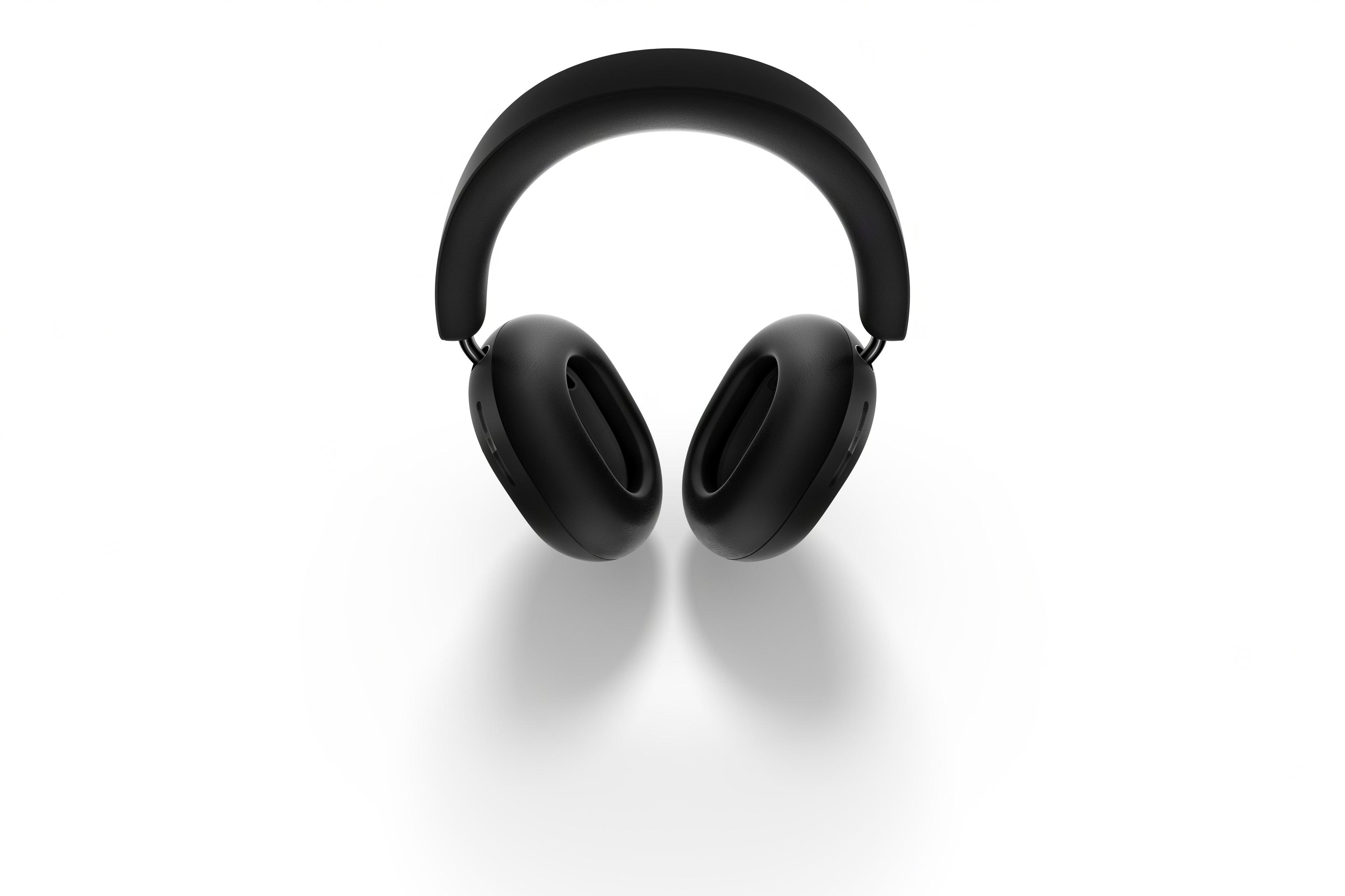 Czarne słuchawki na białym tle, pokazujące nauszniki i pałąk.