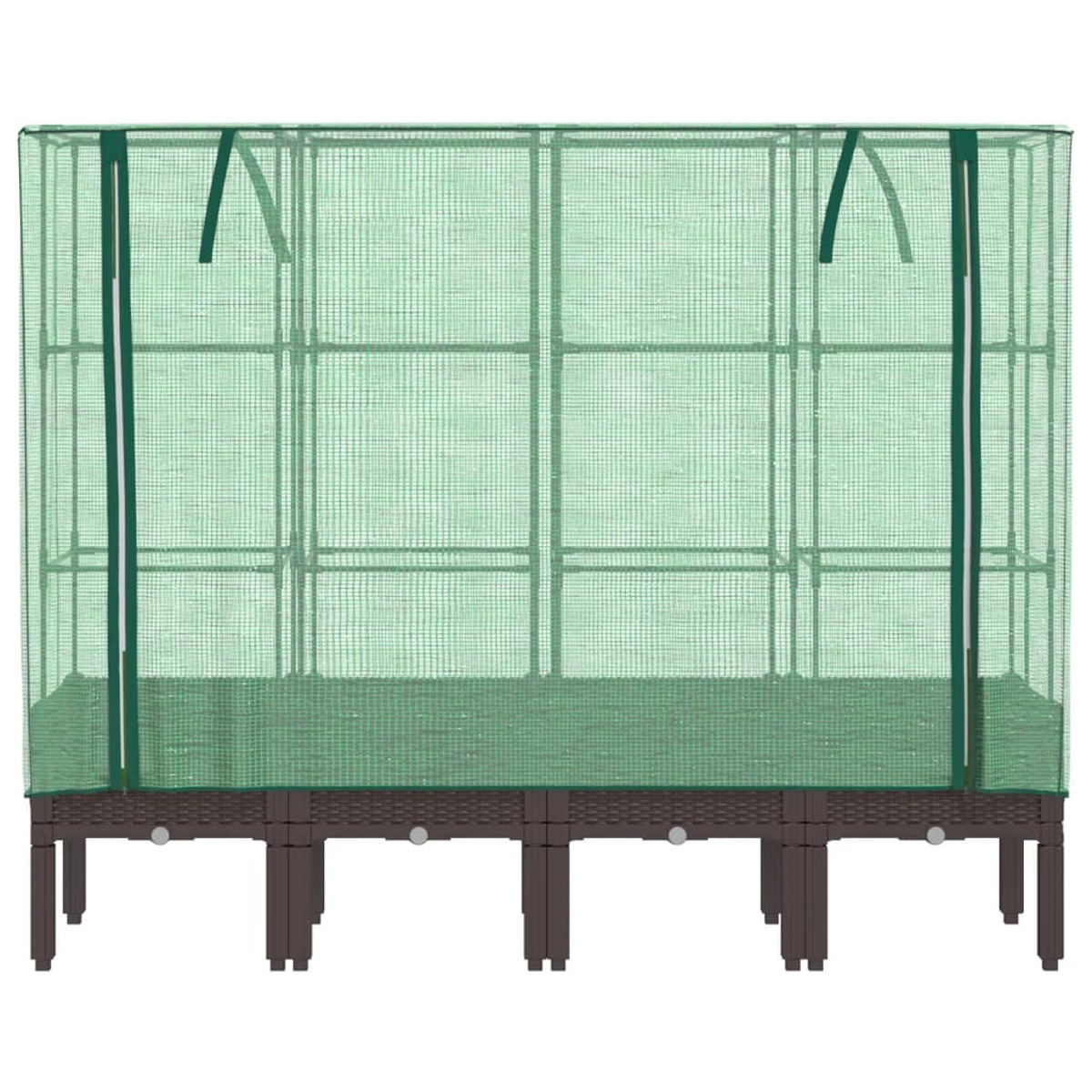 Una serra con copertura in rete verde e base marrone.