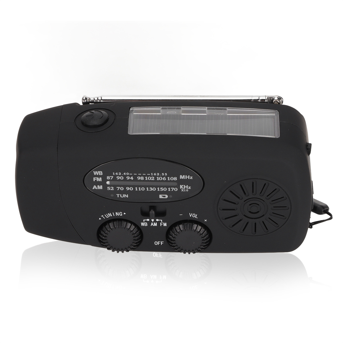 Ein schwarzes Radio mit Solarpanel oben, Tuning- und Lautstärkereglern und einer ausziehbaren Antenne.