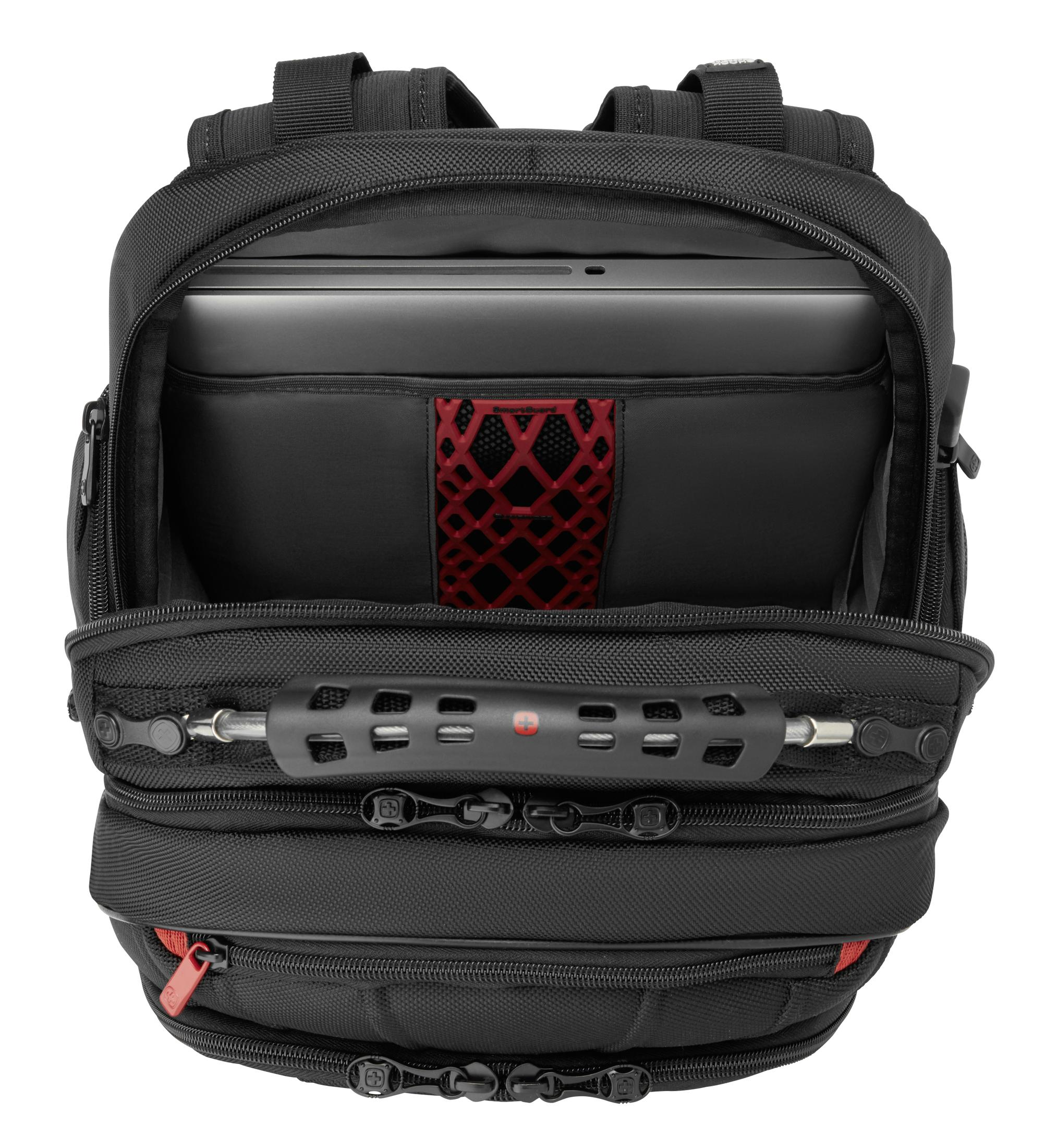 Schwarzer Rucksack geöffnet, mit Laptop im Inneren und sichtbaren Innenfächern.