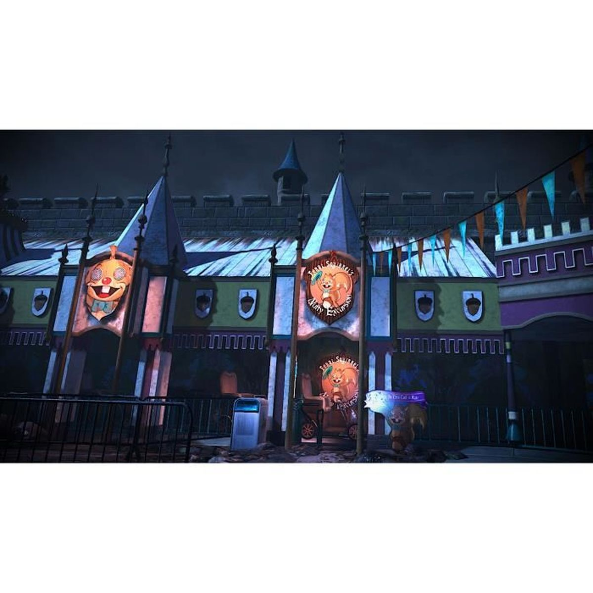 Scena di carnevale oscura e caricaturale di notte con edifici simili a castelli, striscioni e un bidone della spazzatura.