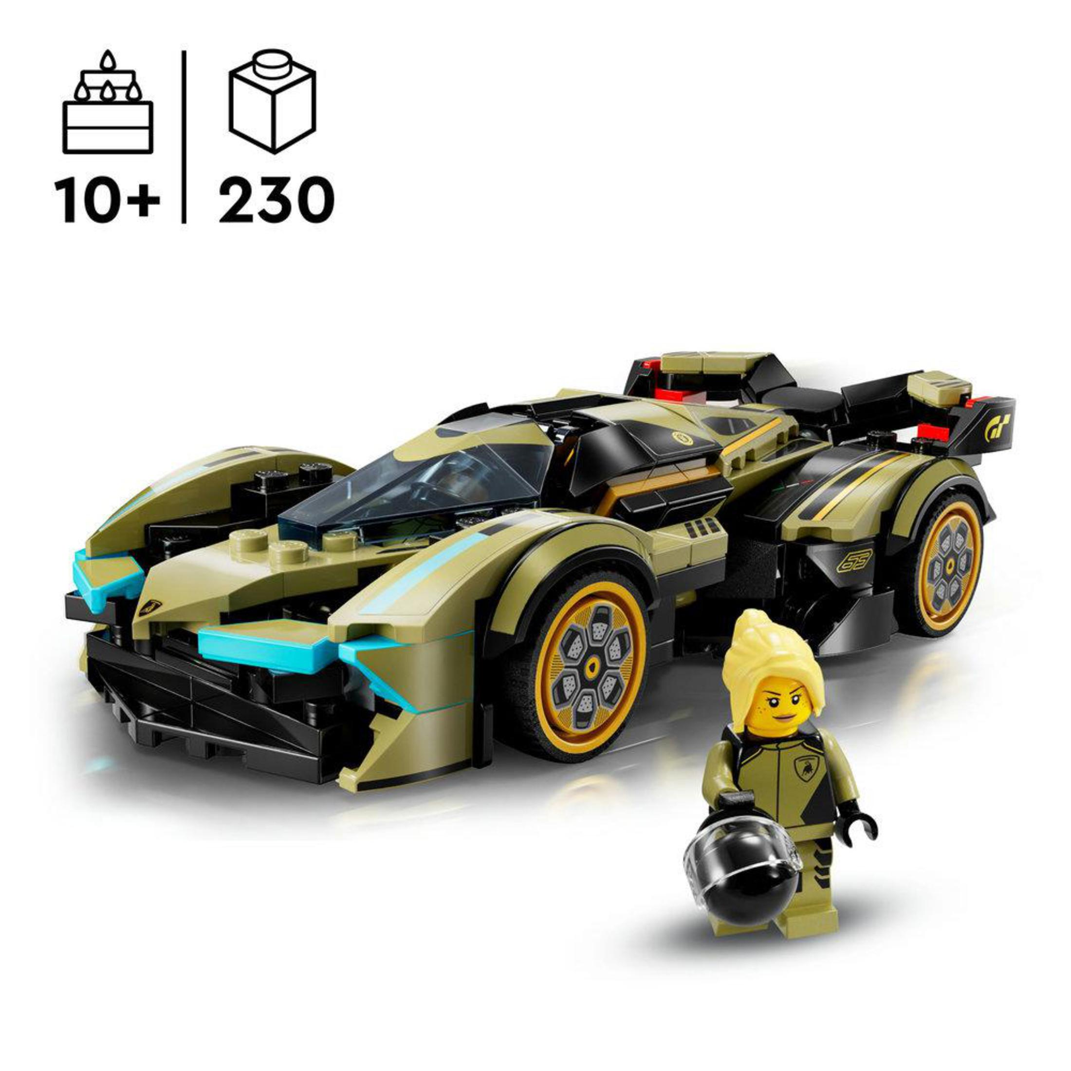 Un set Lego con un'auto da corsa e una minifigure di un pilota.