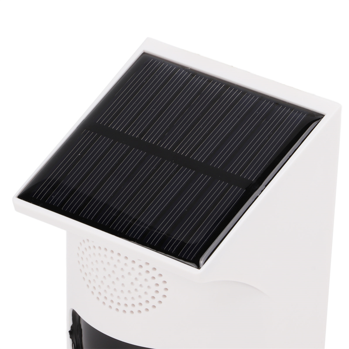 Weiße Überwachungskamera mit Solarpanel oben. Sie hat einen Lautsprecher, der Hintergrund ist weiß.
