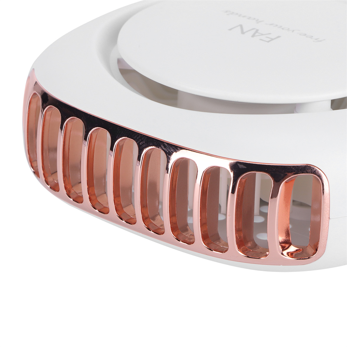 Weißer und roségoldener Ventilator. Hat eine roségoldene Einfassung um die Luftschlitze und das Wort FAN.