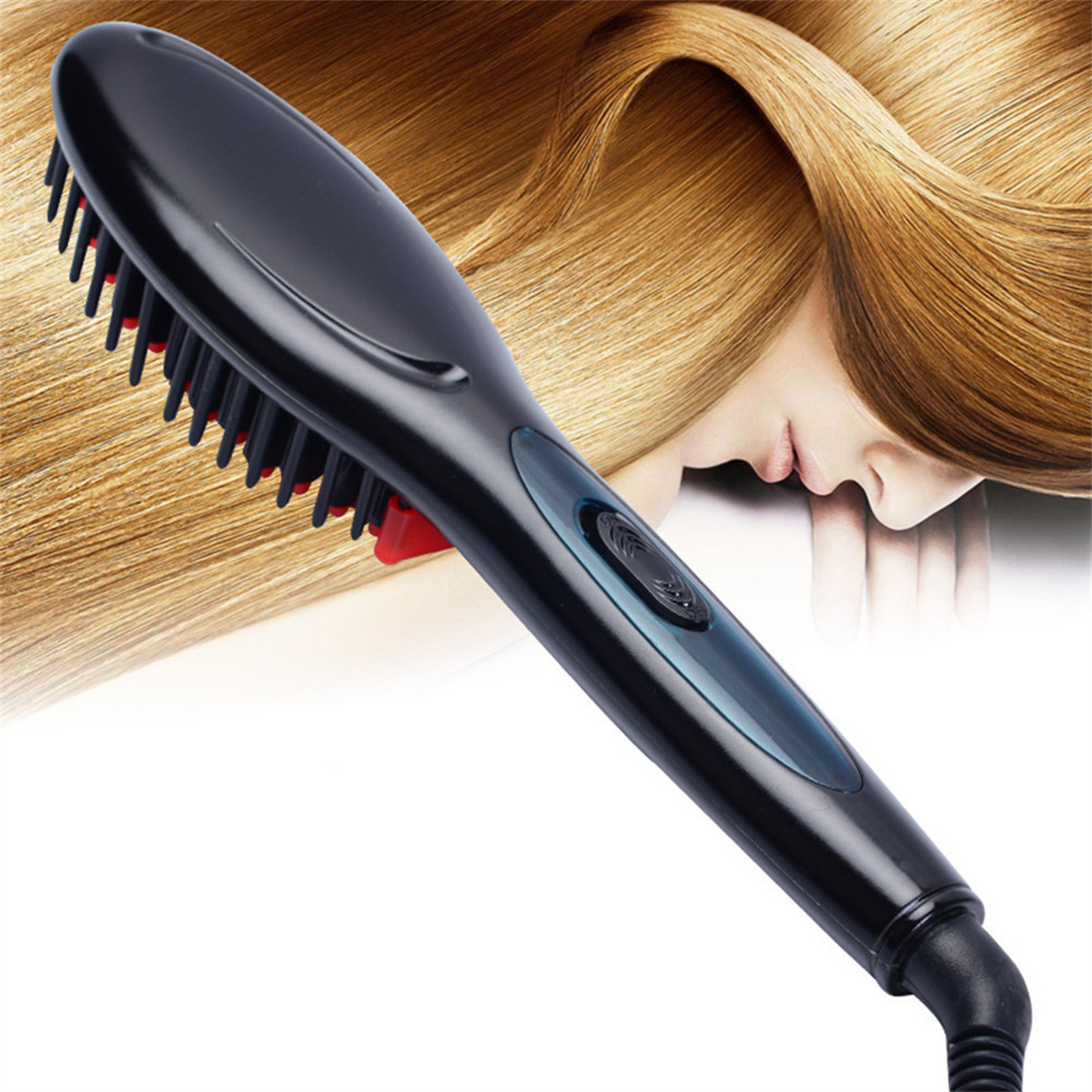 Schwarze Haarglättungsbürste vor blondem Haarhintergrund.