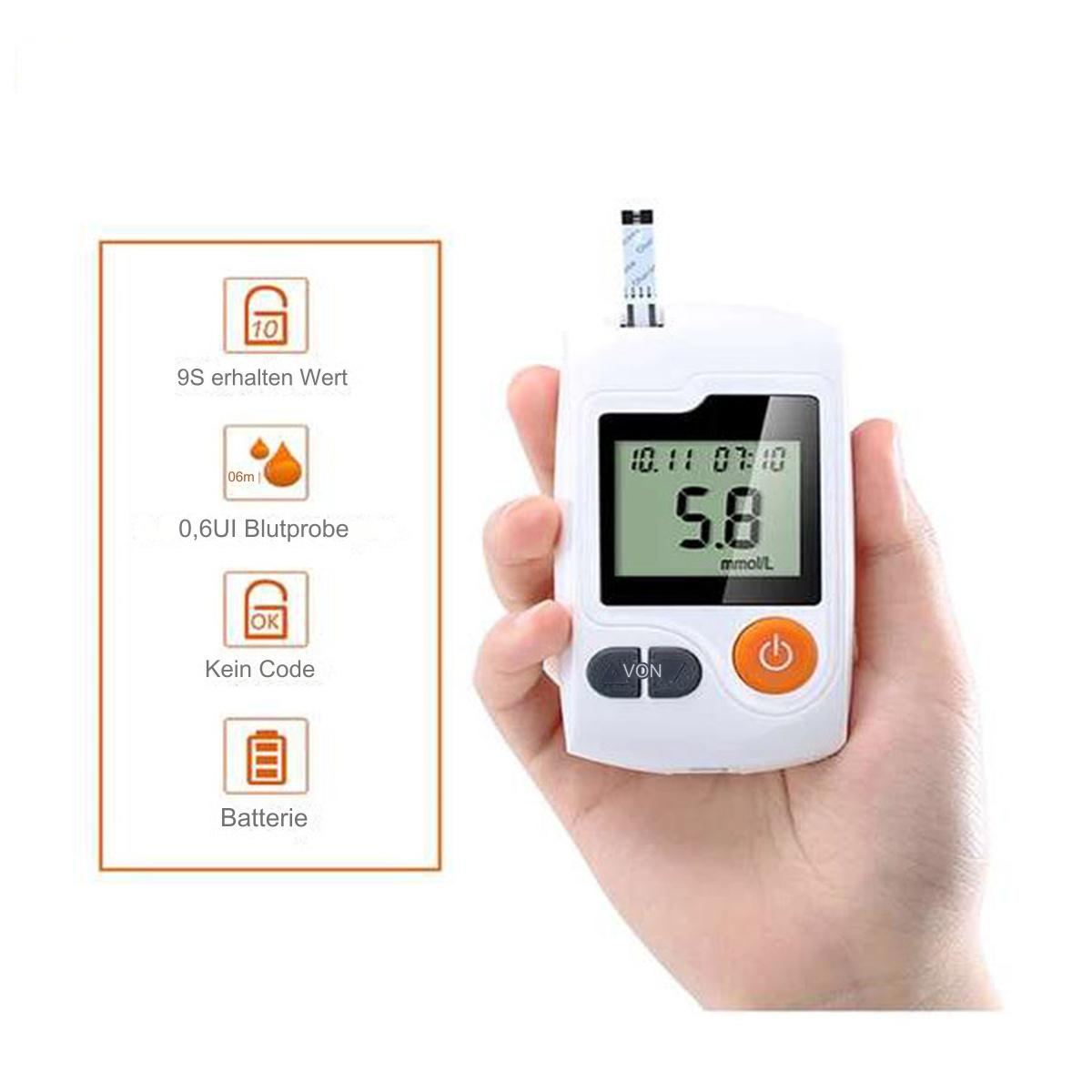 Hand hält ein Blutzuckermessgerät. Gerät zeigt 5,8 mmol/L an.
