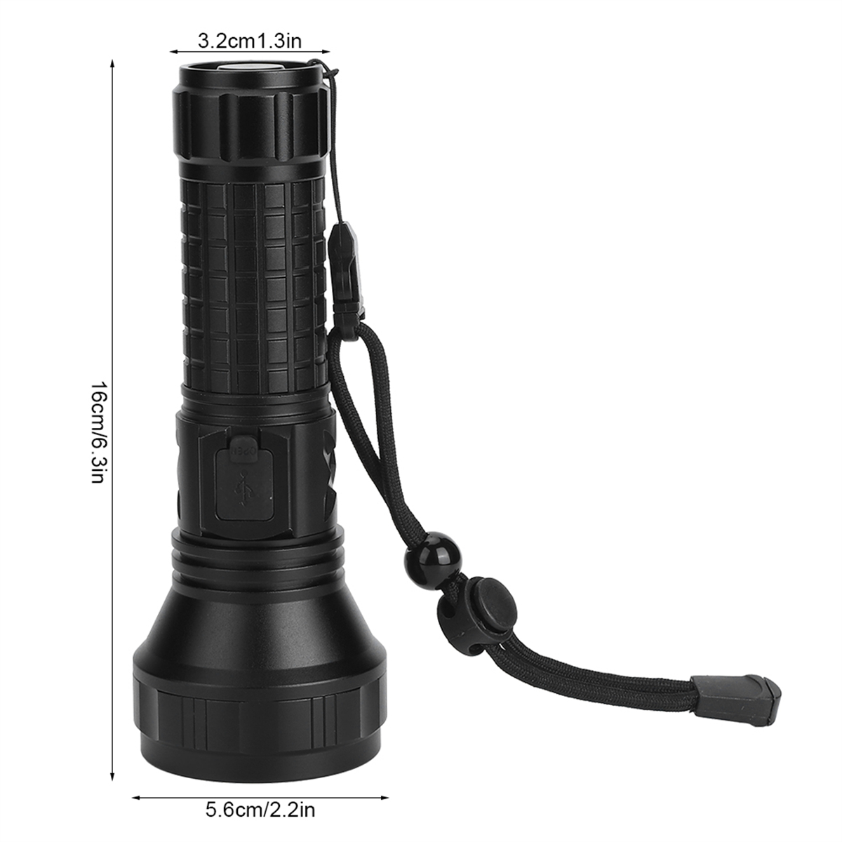 Schwarze Taschenlampe mit Maßen auf weißem Hintergrund. Lanyard befestigt.