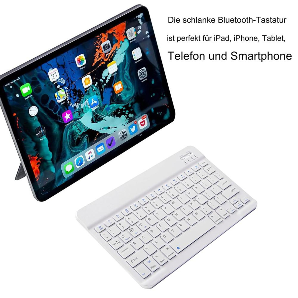 Weiße Tastatur und ein Tablet mit Symbolen. Text auf Deutsch. Weißer Hintergrund.