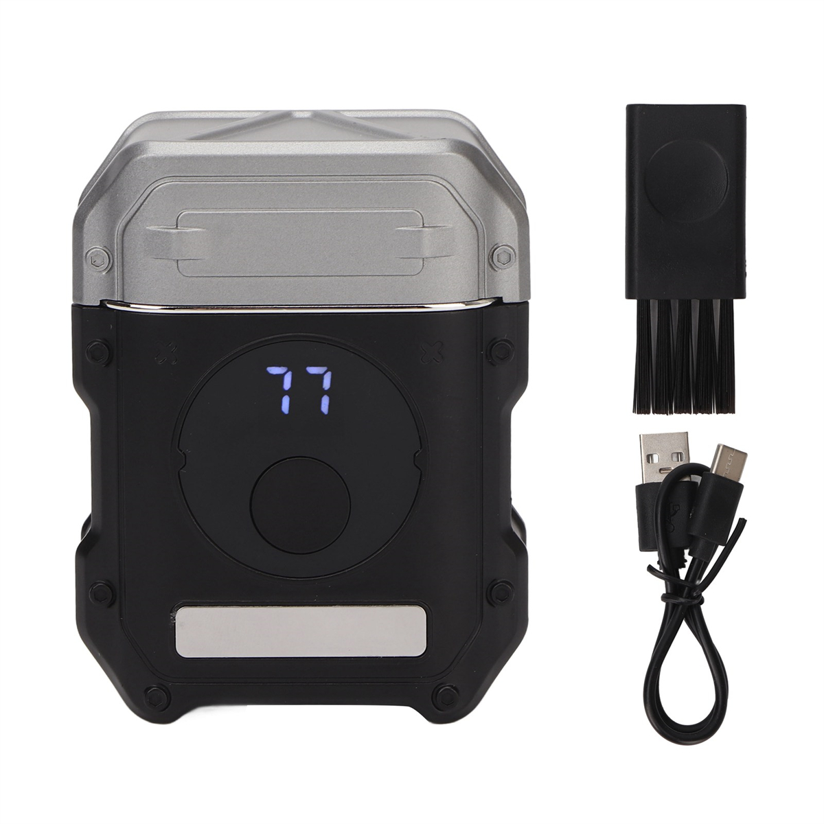 Ein schwarz-silberner Elektrorasierer, eine Reinigungsbürste, ein USB-Kabel und ein Ladekabel.