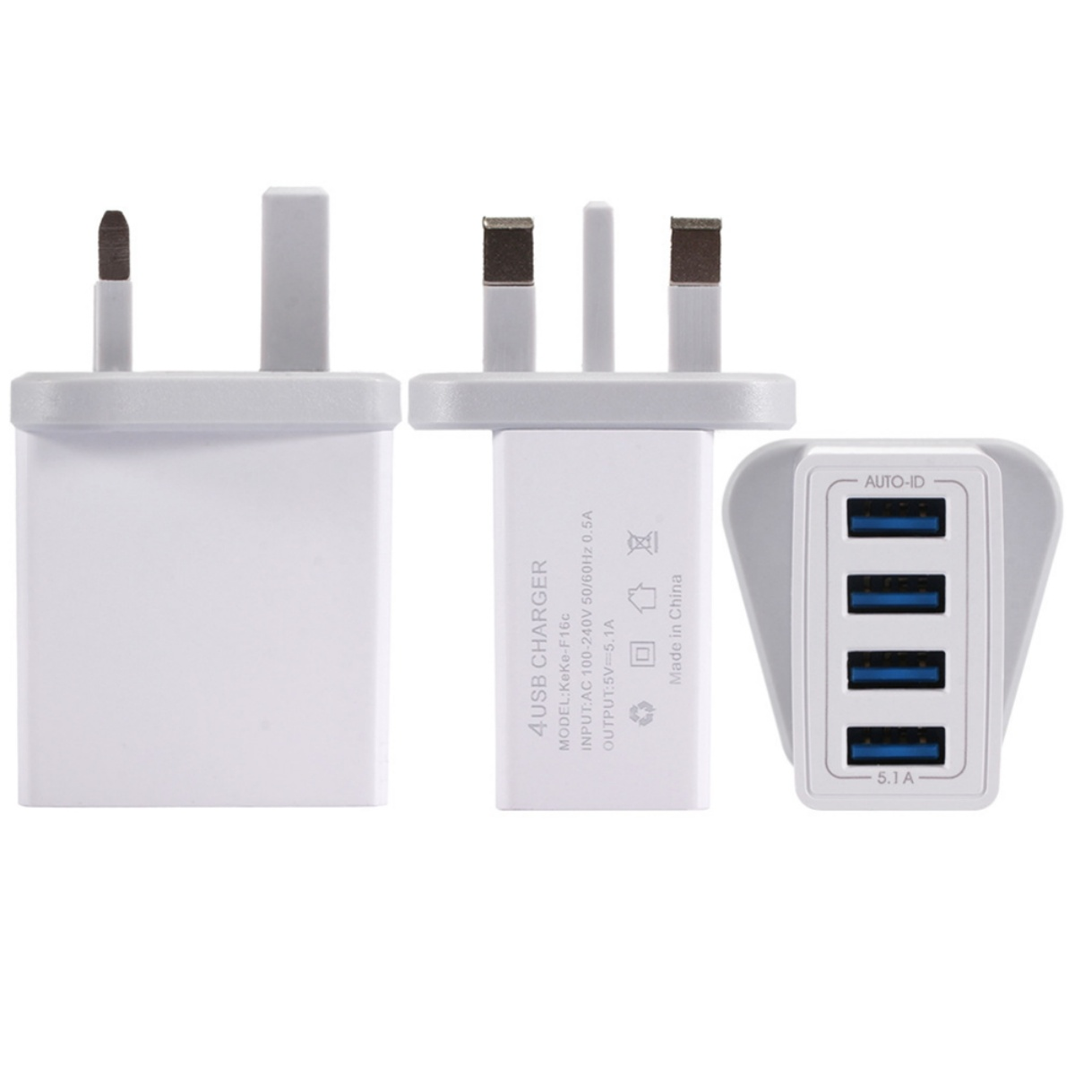 Drei weiße USB-Ladegeräte mit verschiedenen Steckertypen. Eines hat vier USB-Anschlüsse.