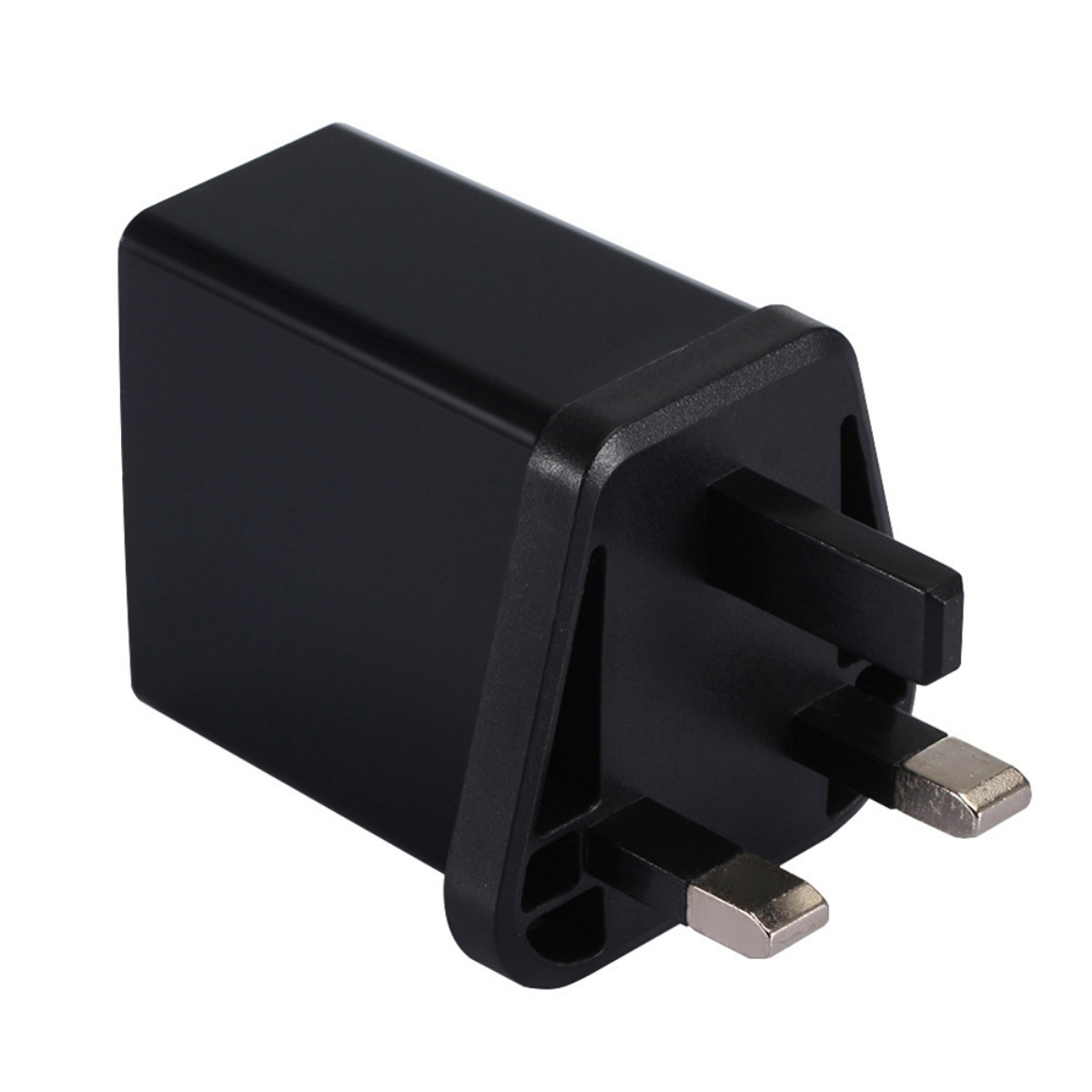 Schwarzes Netzteil mit drei Stiften. Es ist ein Steckeradapter.