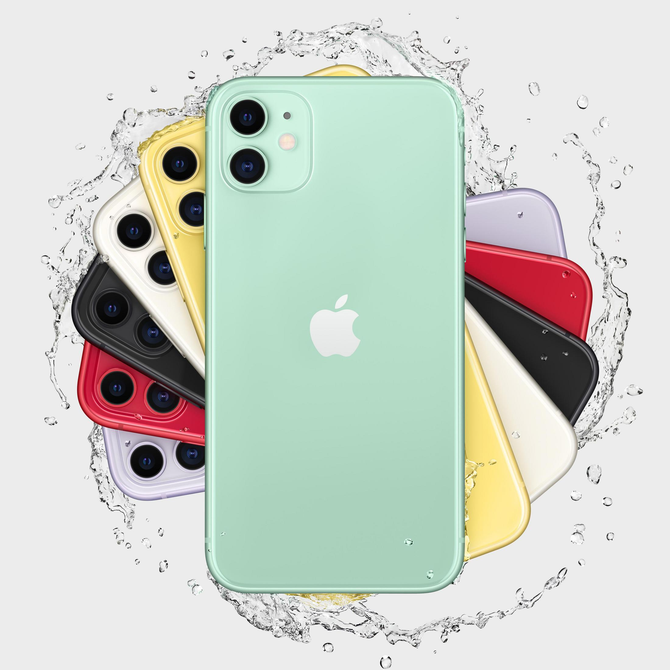 Grupa telefonów iPhone 11 w różnych kolorach, otoczonych rozpryskami wody. Widoczne logo Apple.