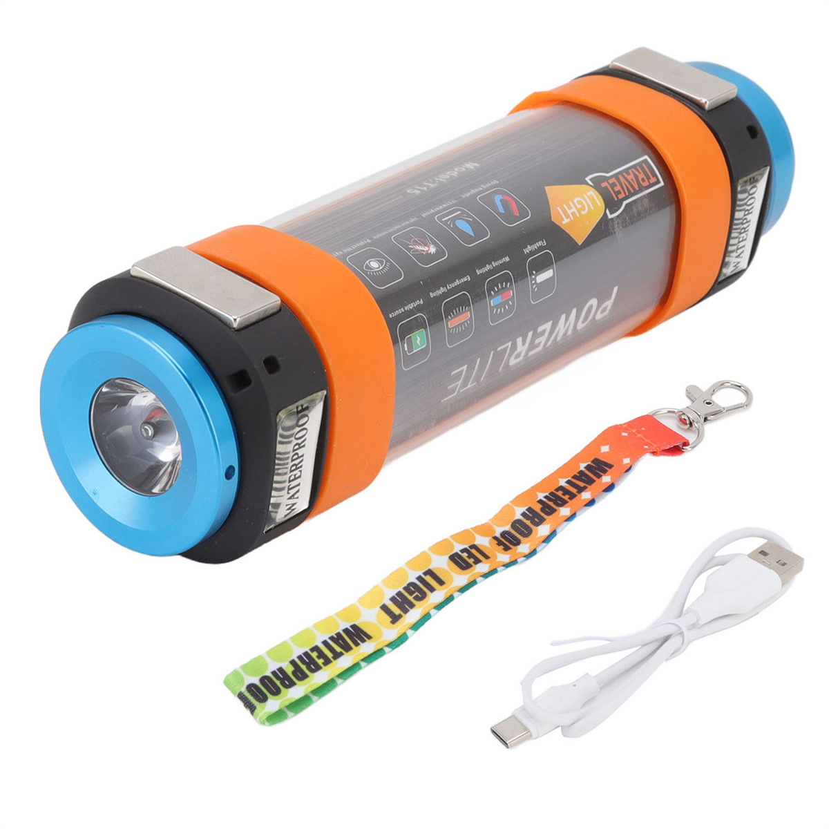 Zylindrische Taschenlampe mit blauen und orangen Akzenten, Lanyard und USB-Kabel auf weißem Untergrund.
