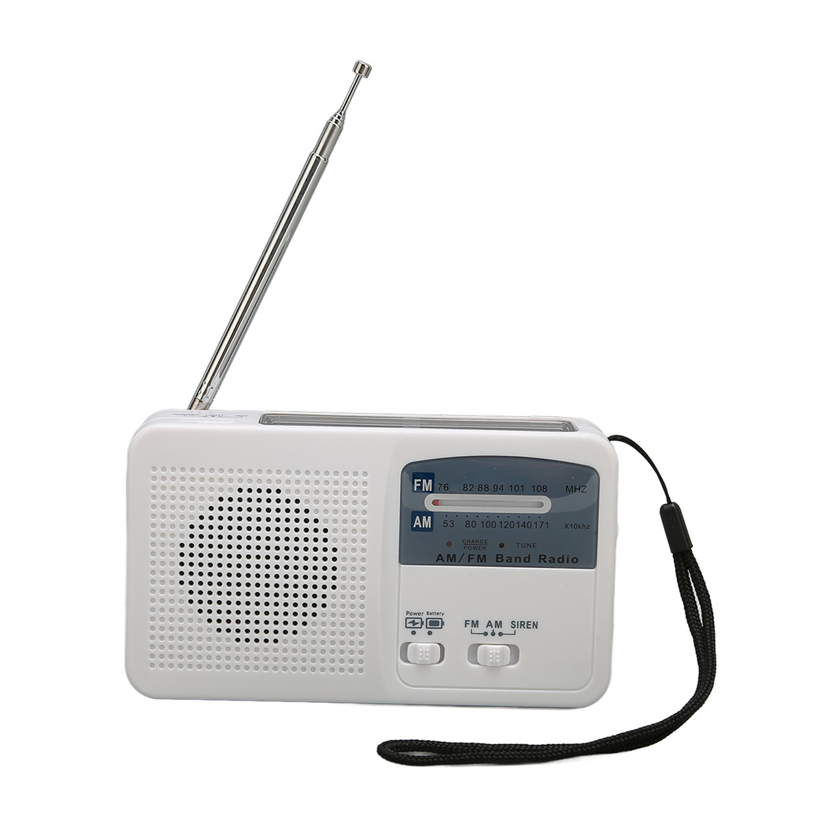 Ein weißes AM/FM-Bandradio mit ausgefahrener Antenne, einem schwarzen Riemen, Knöpfen und einem Lautsprecher.