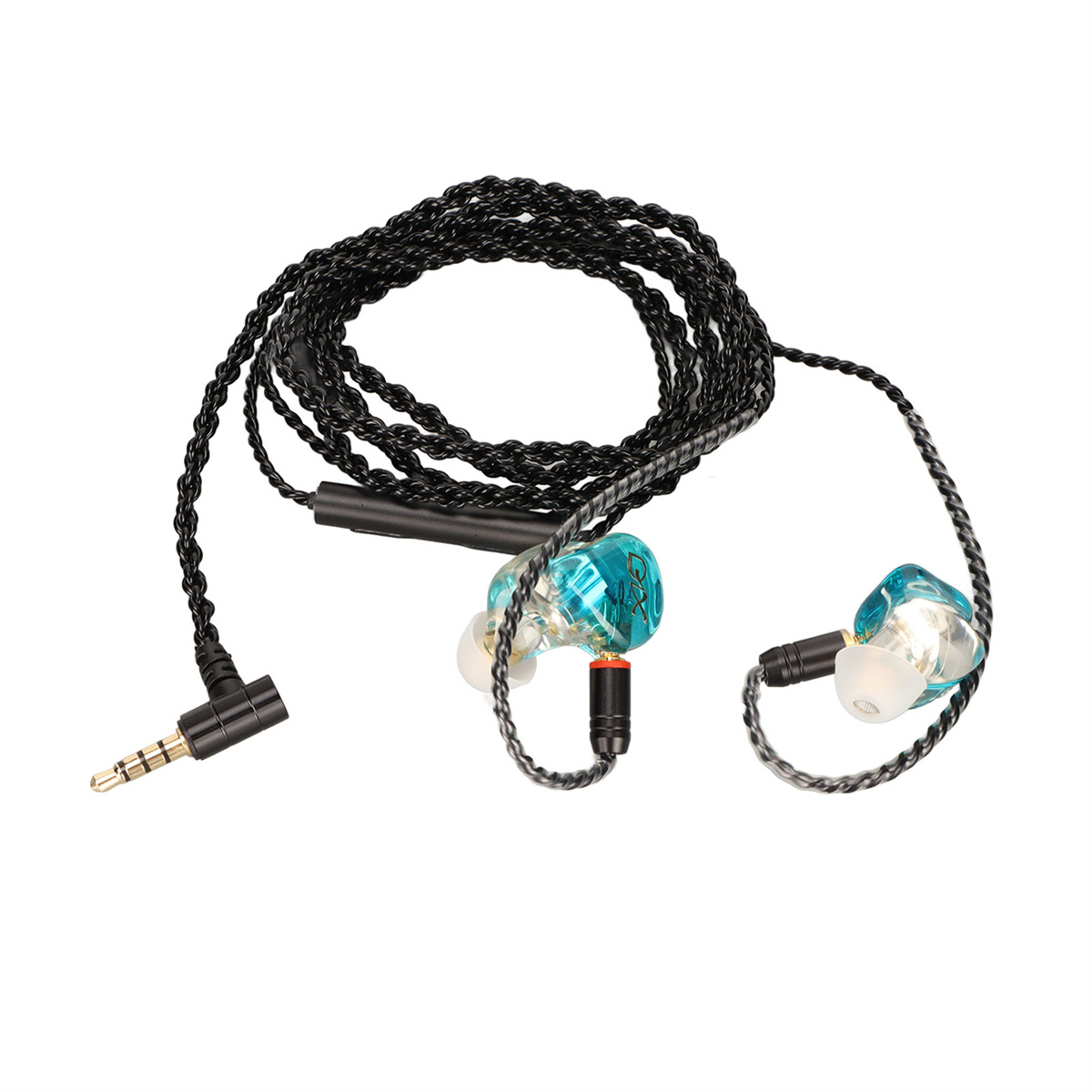 Paar In-Ear-Monitore mit geflochtenem Kabel und vergoldetem, abgewinkeltem Stecker.