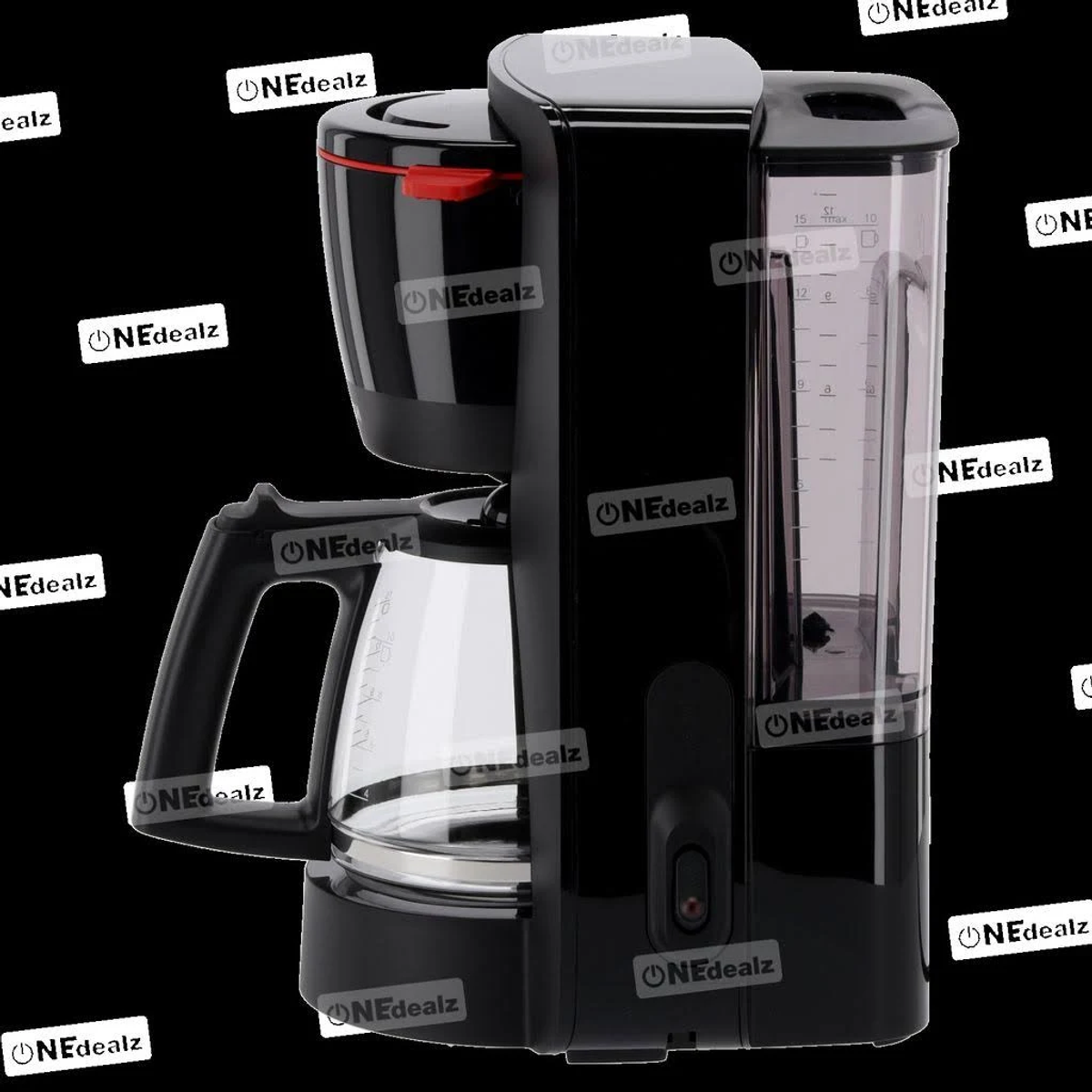 Czarny ekspres do kawy z różnymi etykietami, czarnym przyciskiem zasilania i przezroczystym zbiornikiem na wodę.
