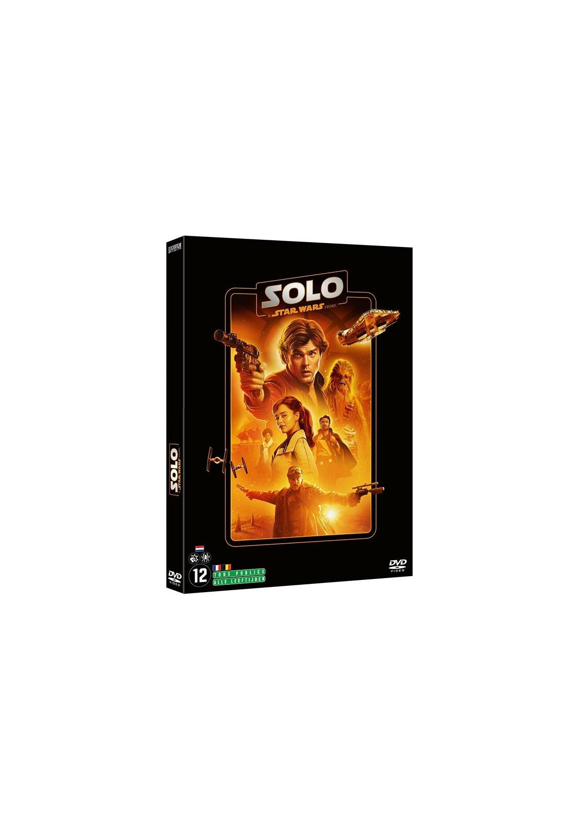La couverture du DVD Solo: A Star Wars Story montre des personnages avec des armes et un vaisseau spatial.