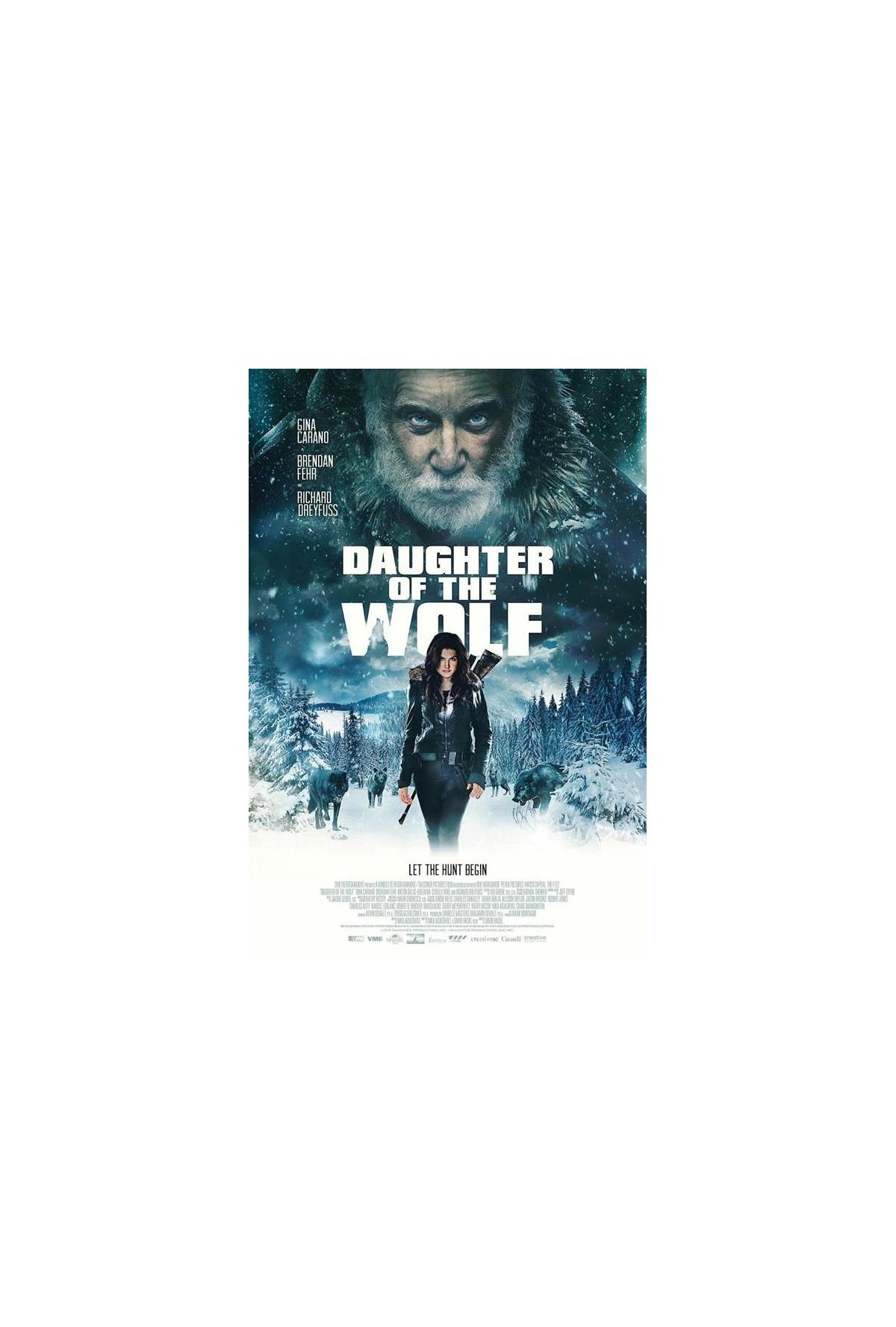 Filmposter: Vrouw met geweer in besneeuwd bos. Titel: Daughter of the Wolf. Gezicht van man erboven.