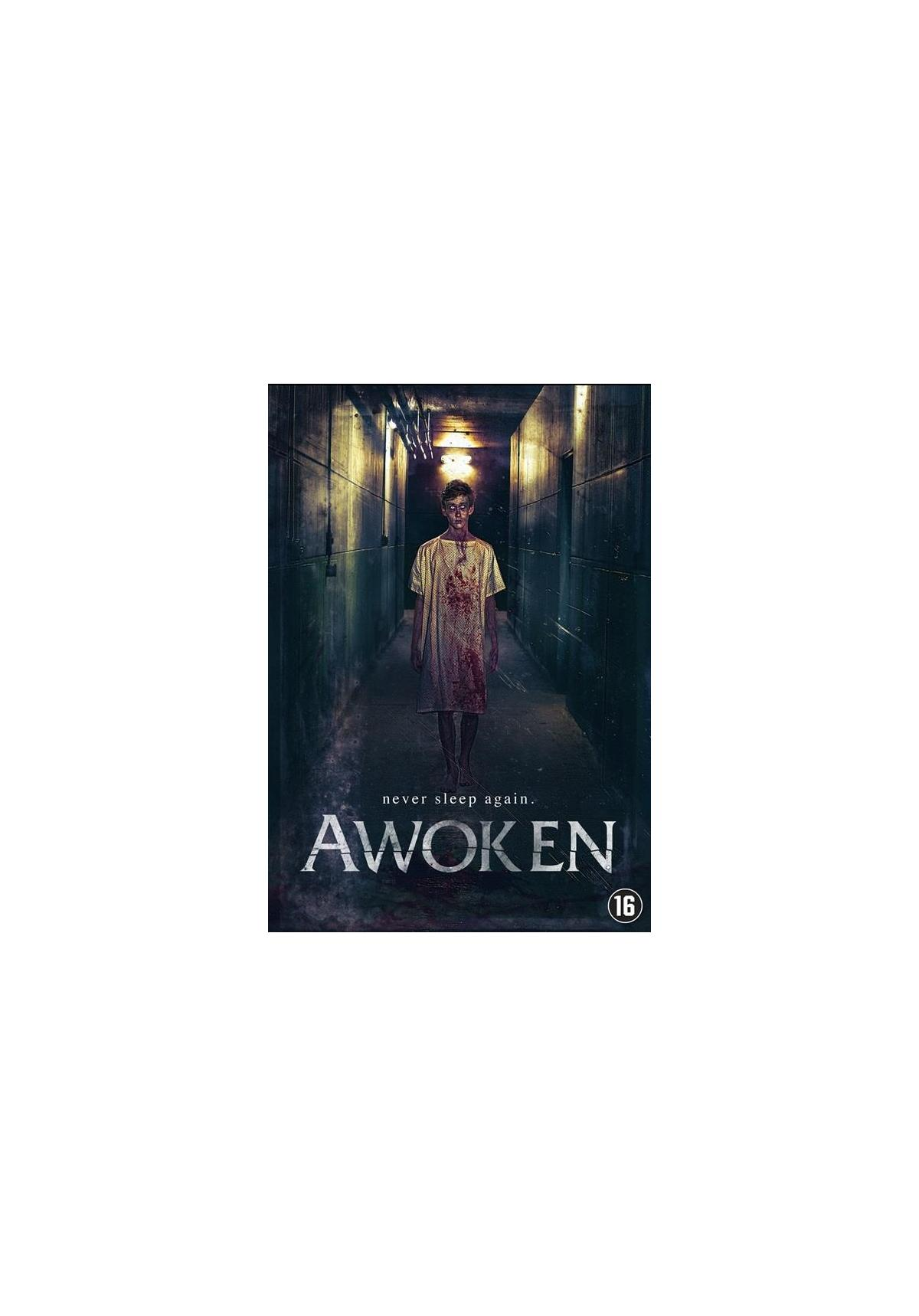 Affiche du film: Awoken. Homme avec une chemise ensanglantée dans un couloir. Sombre, effrayant.