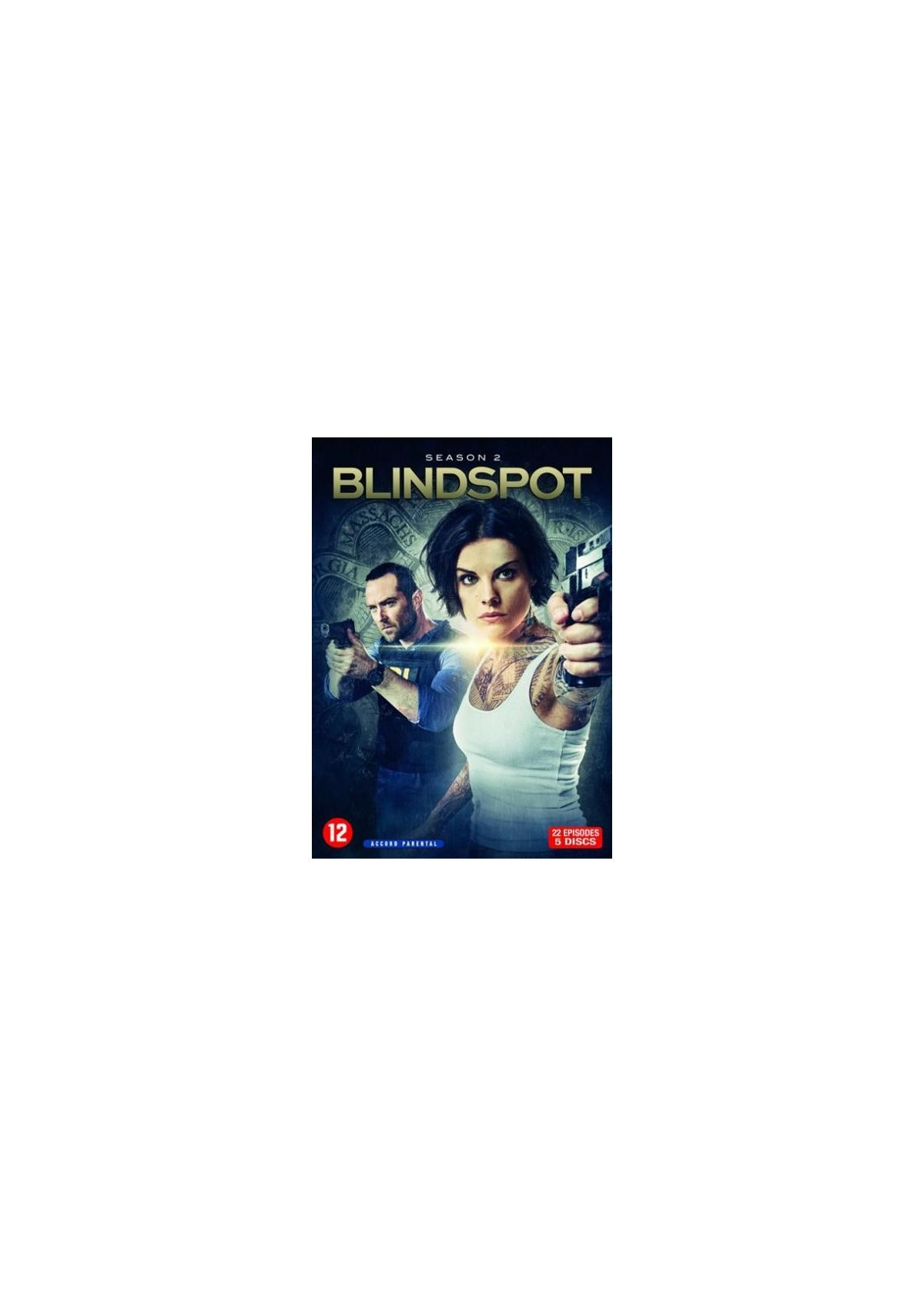 Couverture du DVD de la saison 2 de Blindspot. Deux personnes tiennent des armes. Le titre est "BLINDSPOT".