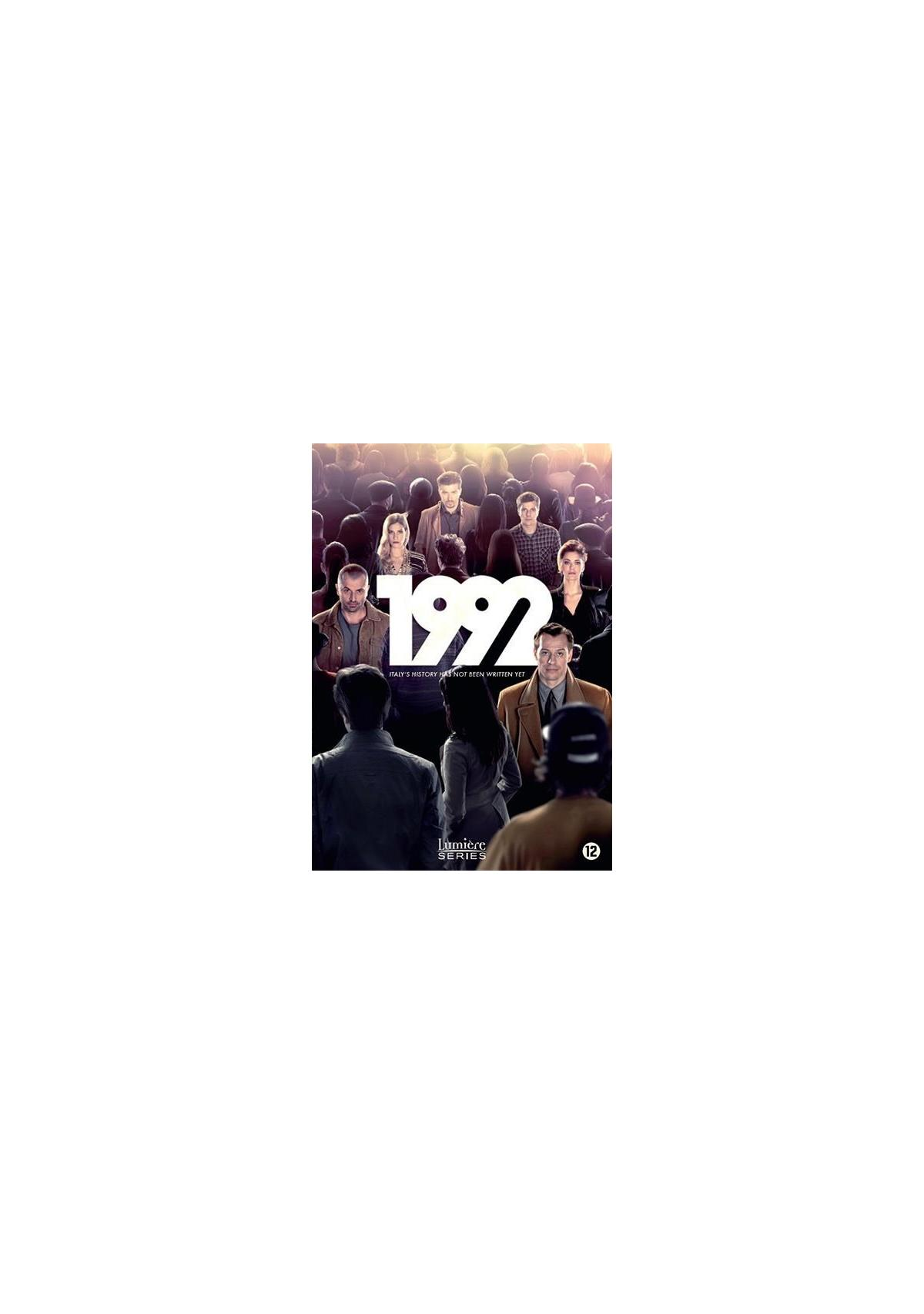 Poster van de film 1992 met een menigte op de achtergrond en acteurs op de voorgrond.