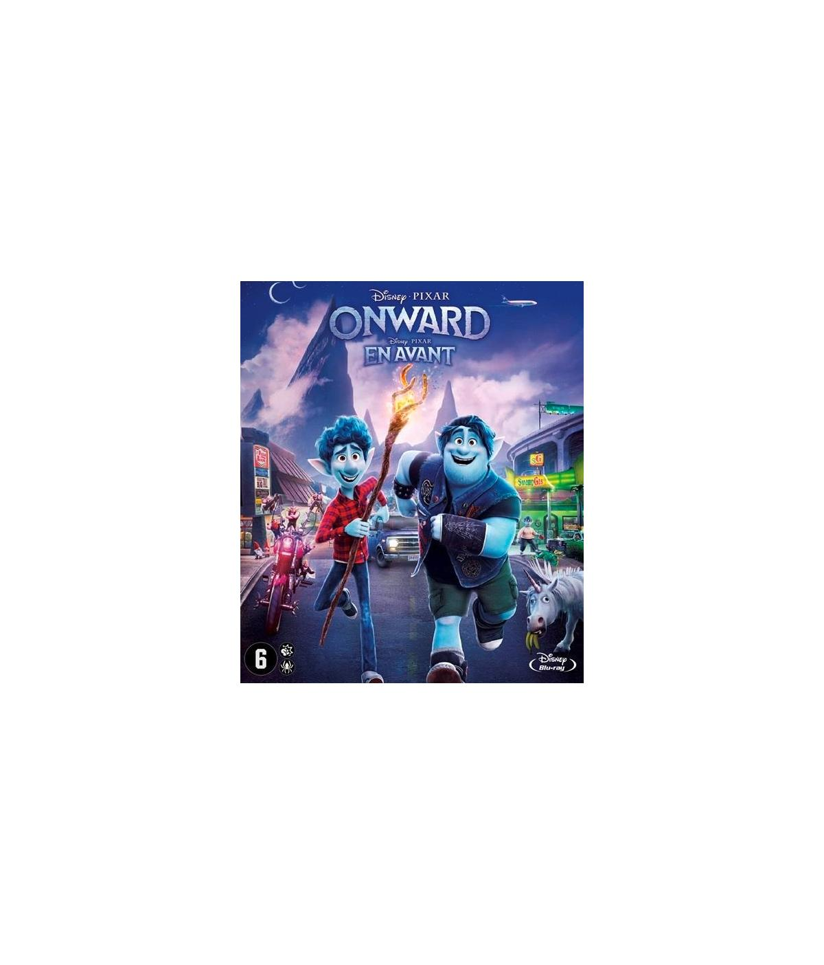 Filmposter: Twee jongens rennen met een staf. Titel: Onward. Disney Pixar. Gebouwen en een auto op de achtergrond.