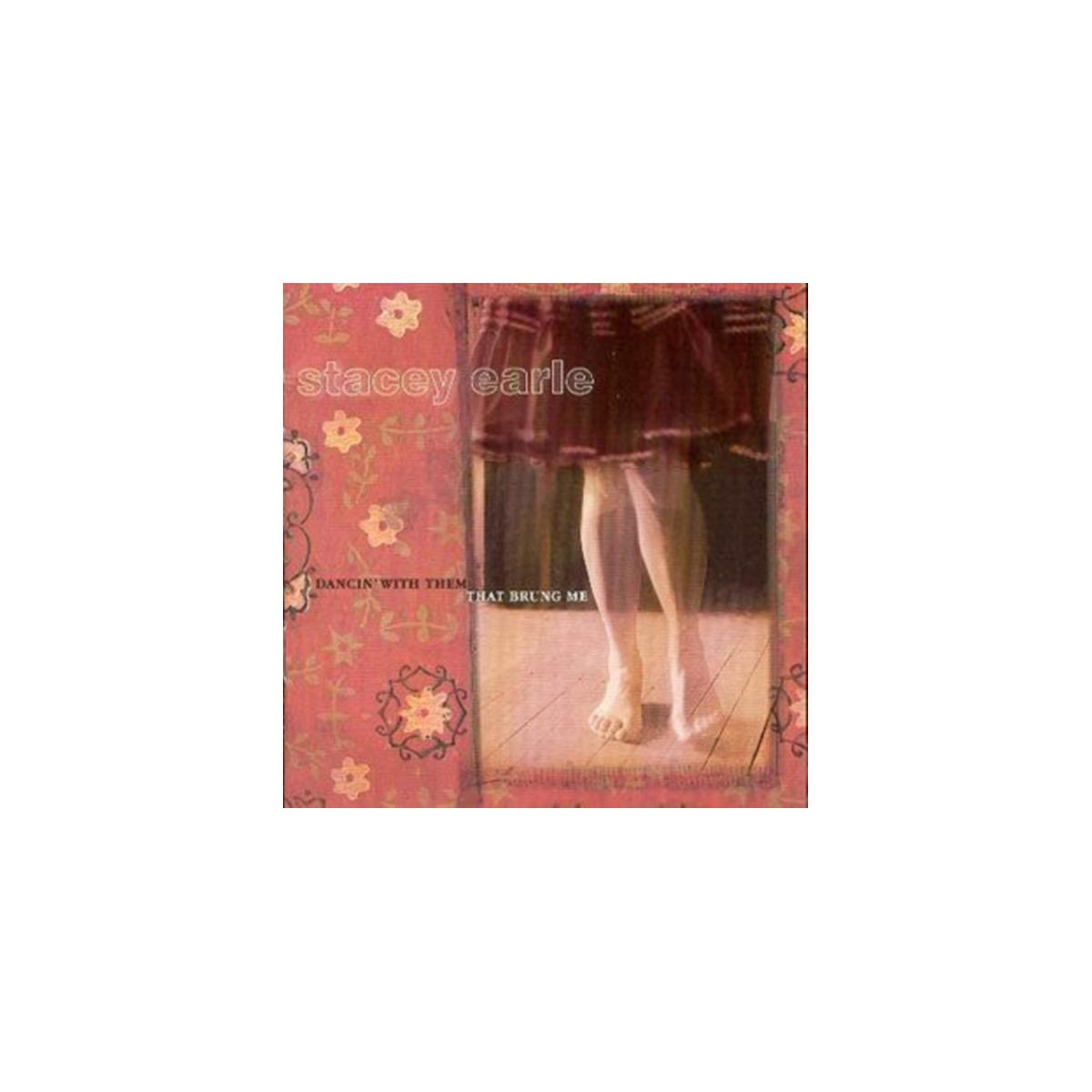 Albumhoes: Benen van een vrouw, titel 'Stacey Earle', roze bloemenachtergrond.