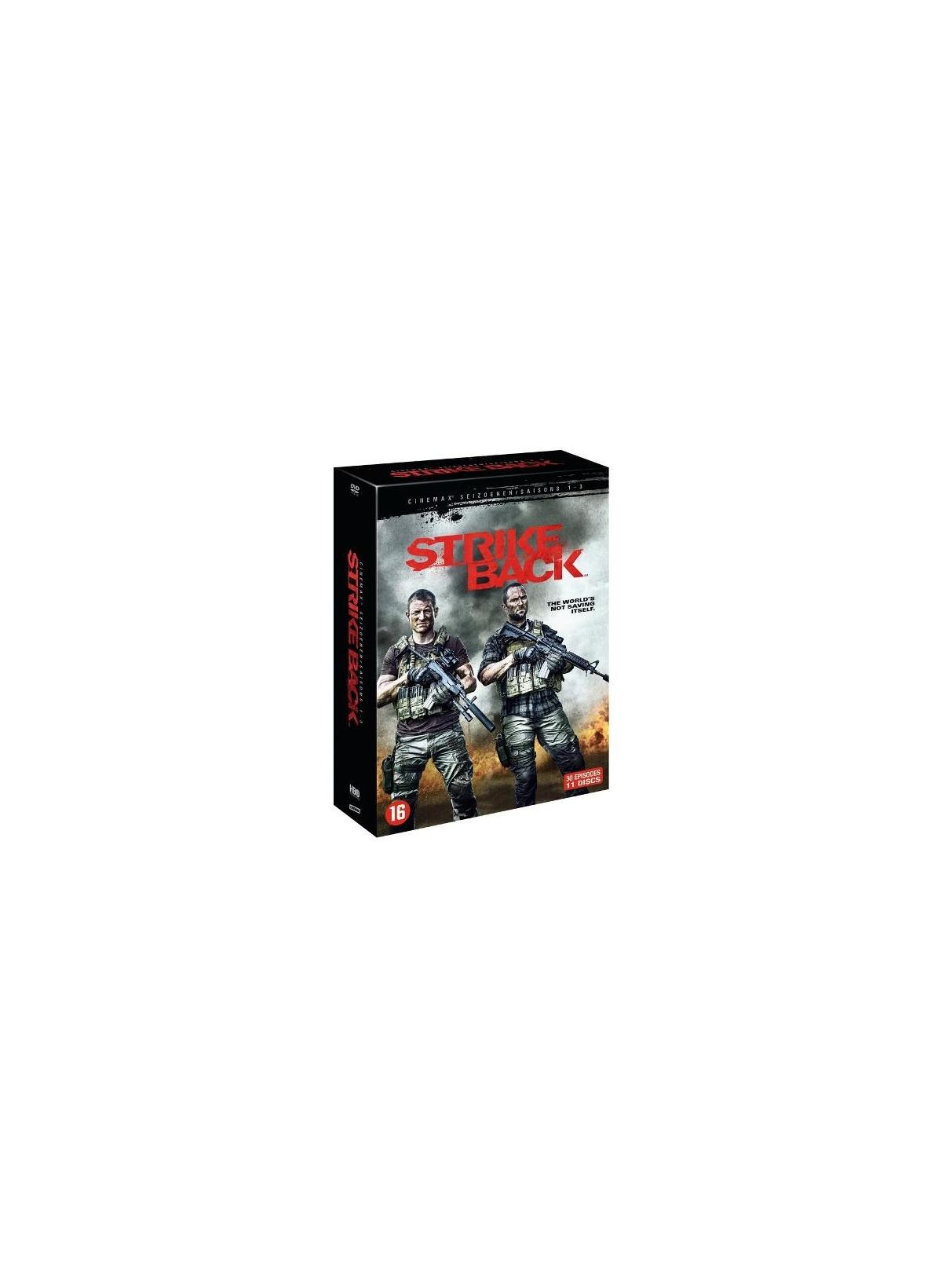 DVD-hoes van 'Strike Back'. Twee gewapende mannen staan met een rode titel.