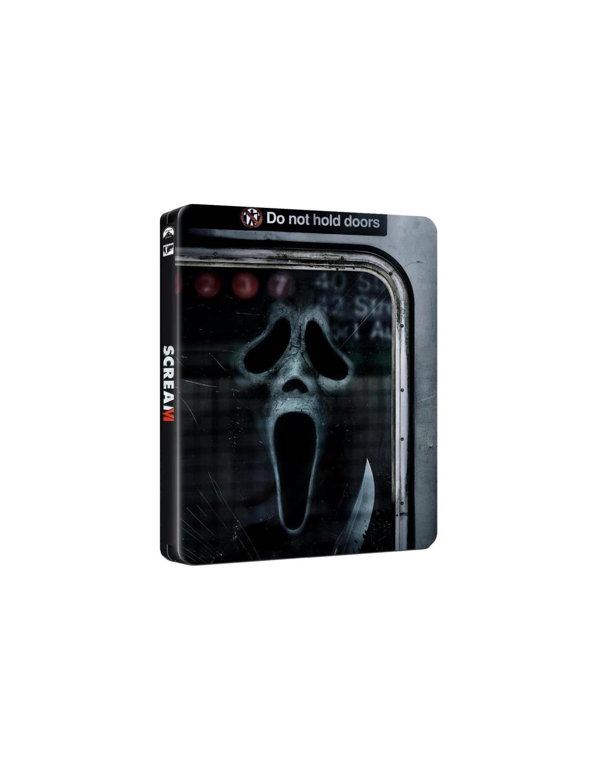 Filmovertrek voor 'Scream'. Een masker en een mes staan op de cover.