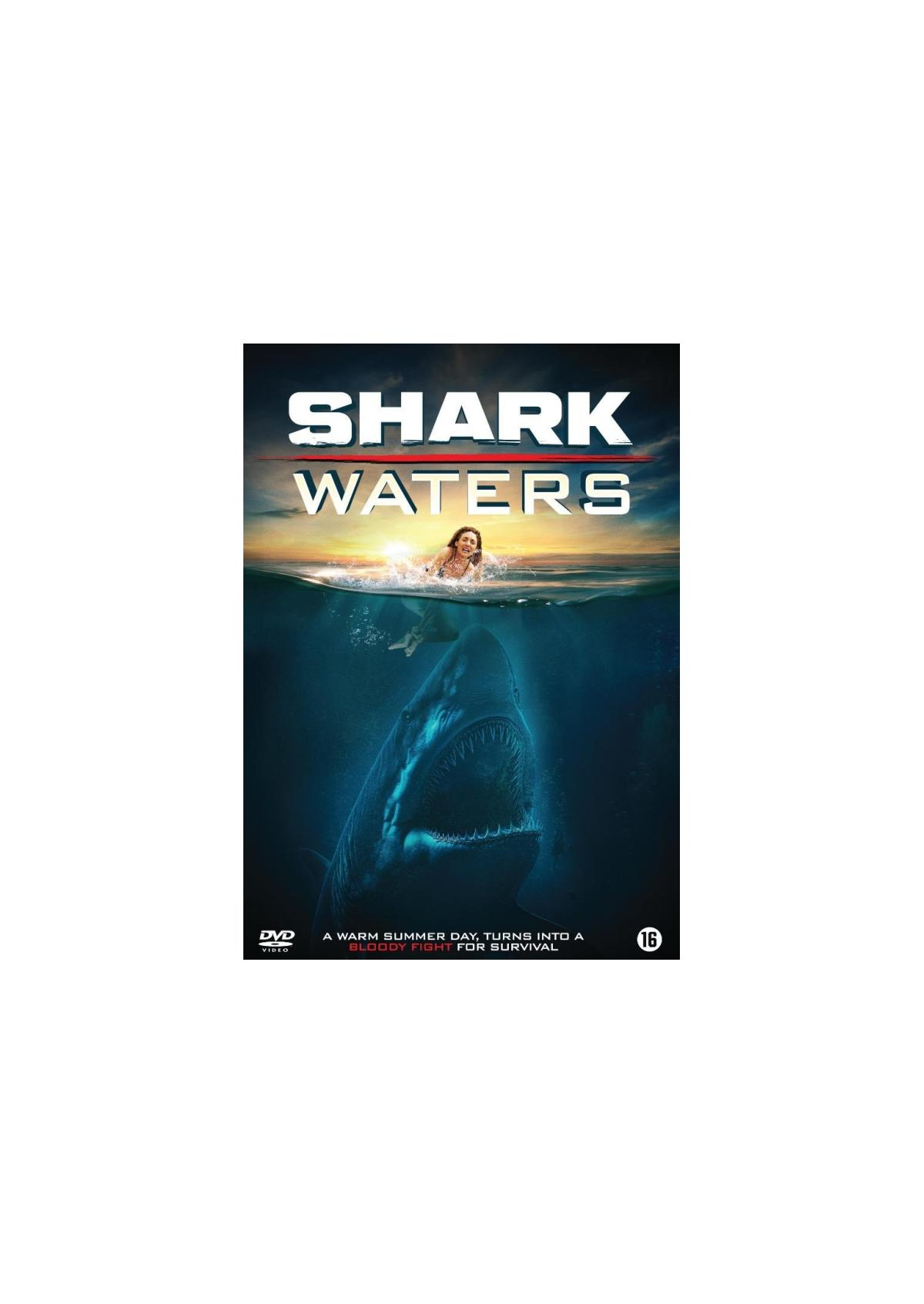 Couverture DVD. Une femme dans l'eau, un requin. Titre : Shark Waters.