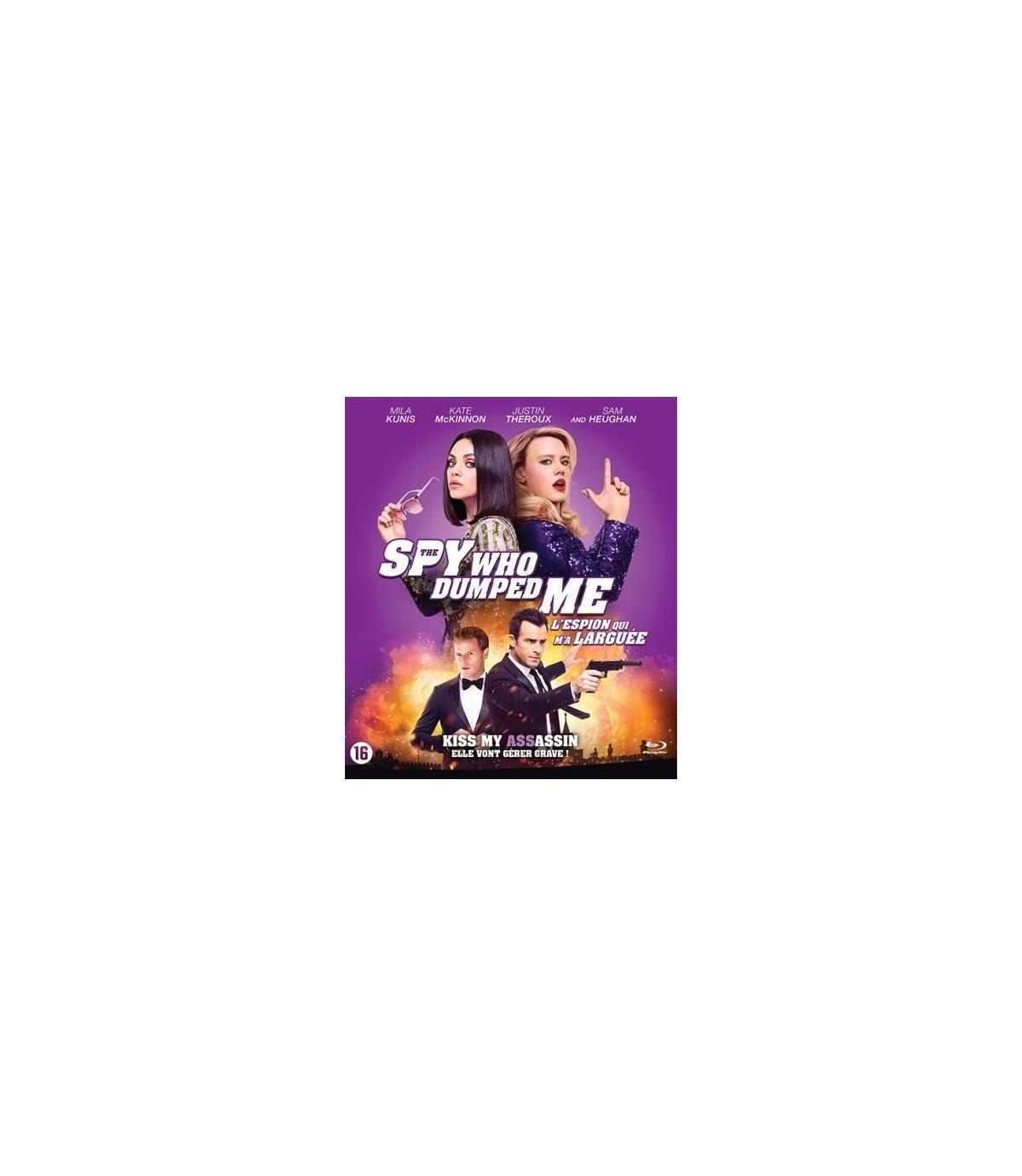 Filmposter: 'Spy Who Dumped Me' met twee vrouwen, geweren en twee mannen, actiescène.