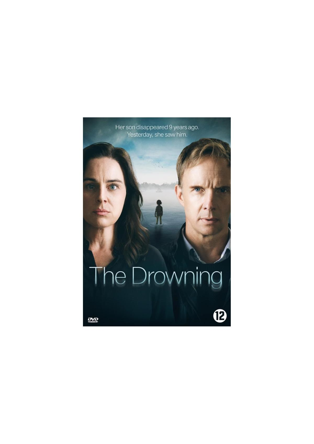 Filmposter, een stel met serieuze gezichten, de titel is The Drowning.