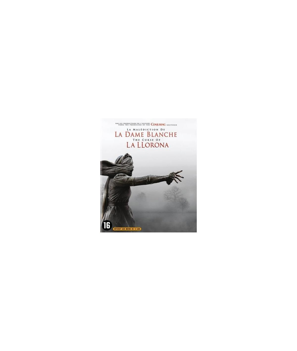 Filmposter: standbeeld van een vrouw die zich uitstrekt, titel 'La Maldicion de La Llorona'.