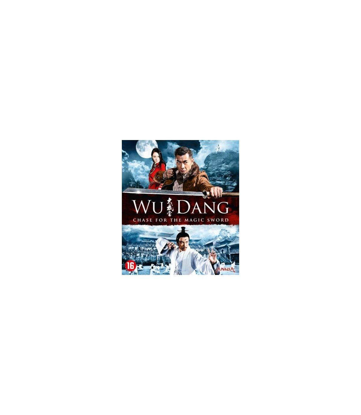Wu Dang filmposter met acteurs, een zwaard en een maanverlichte, schilderachtige achtergrond.