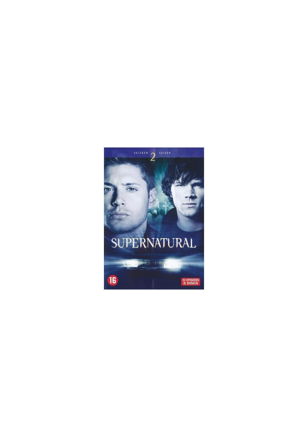 DVD-hoes voor 'Supernatural' Seizoen 2. Toont de gezichten van twee acteurs. Leeftijd 16+.
