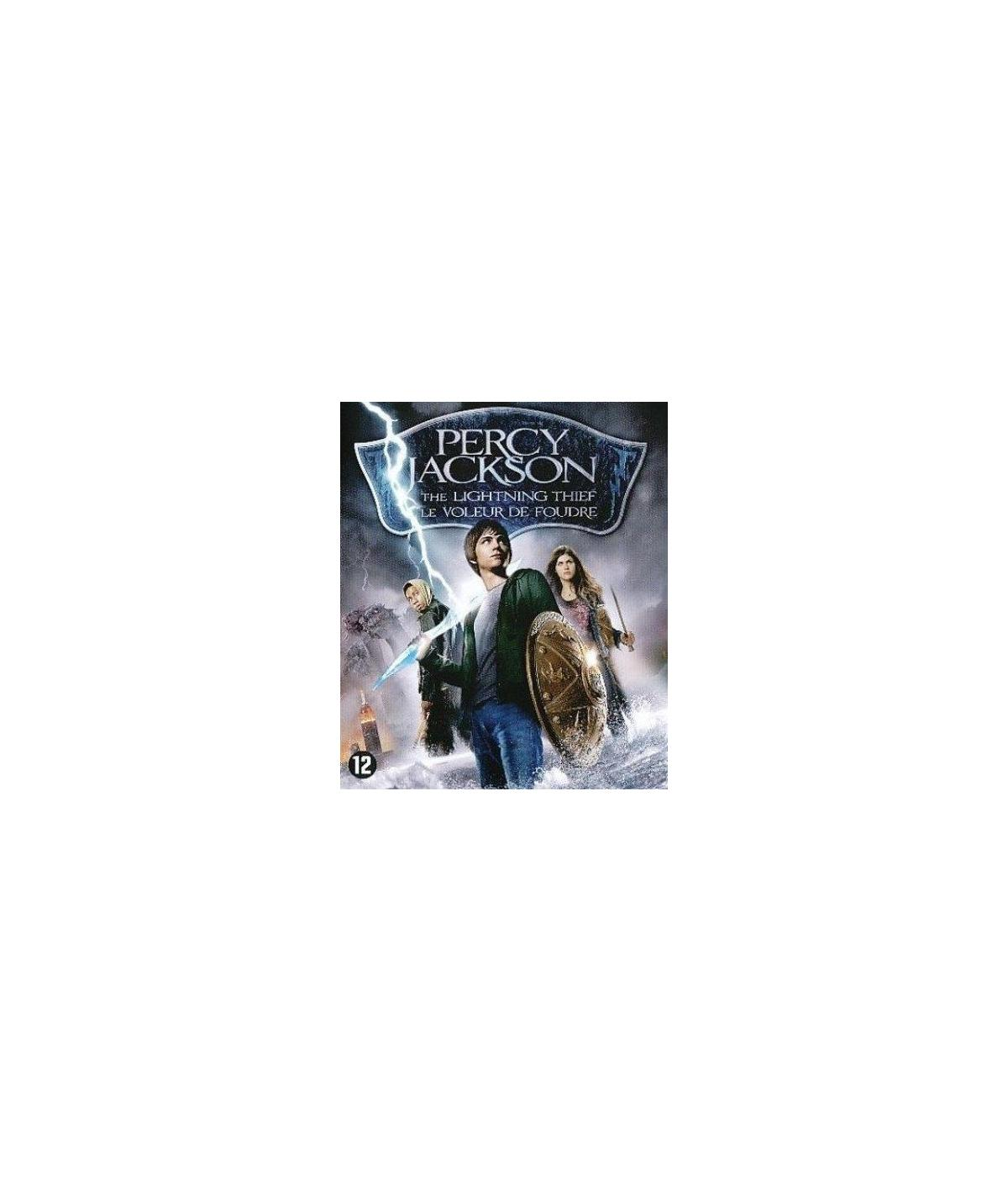 Filmposter: Drie mensen met een bliksemeffect. Titel: Percy Jackson.