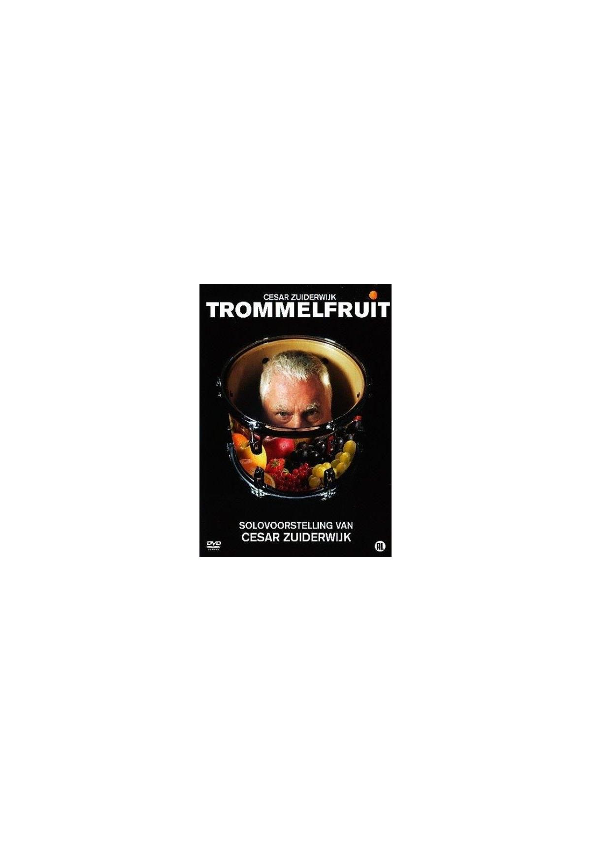 Couverture DVD. Homme dans un tambour rempli de fruits. Titre : Trommelfruit.