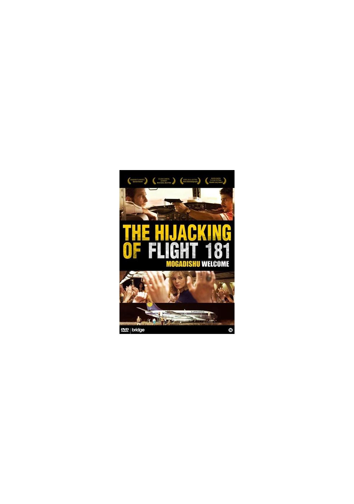Mensen met wapens in een vliegtuig. De filmcover luidt 'The Hijacking of Flight 181'.