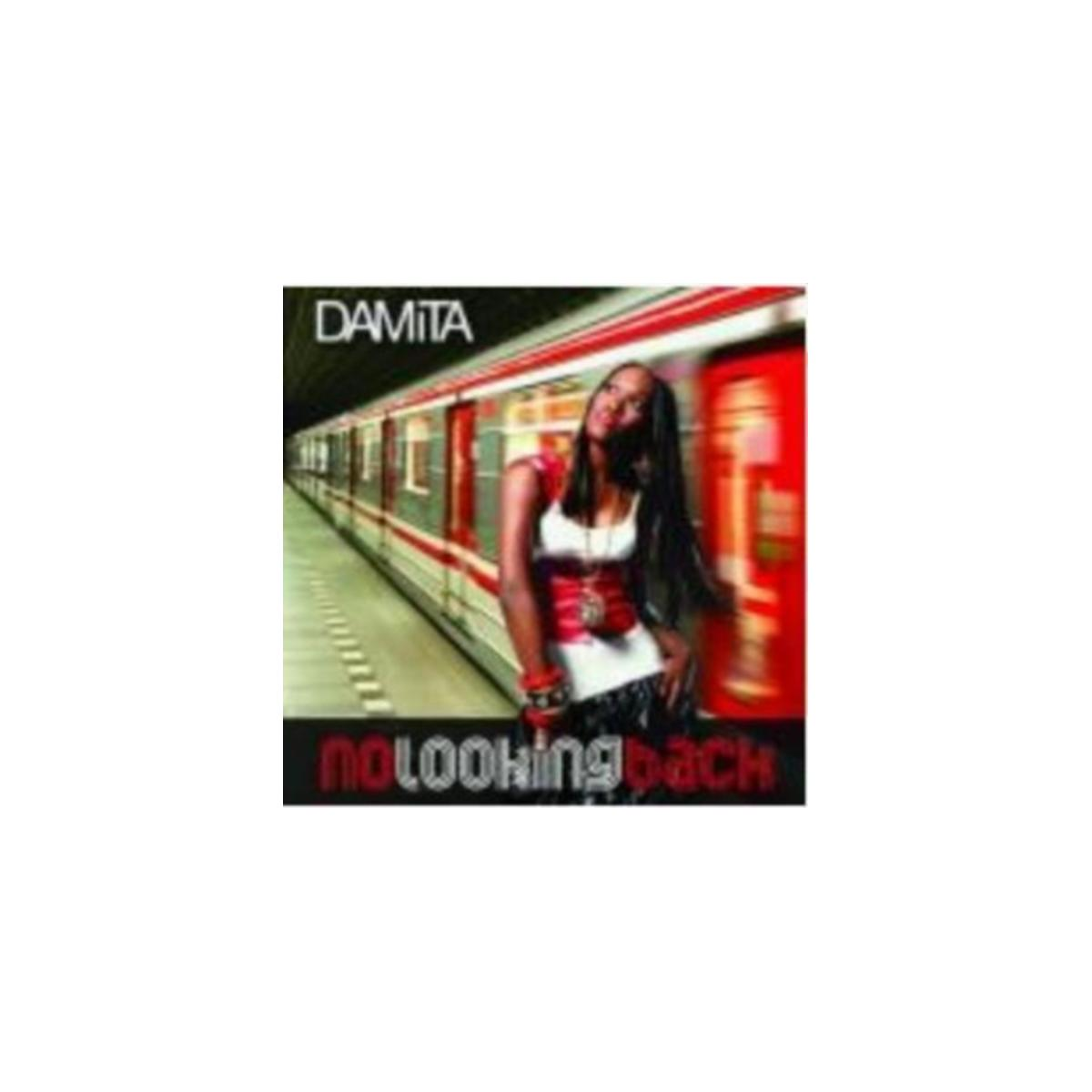 Pochette d'album avec une femme devant un train, avec le titre 'No Looking Back'.
