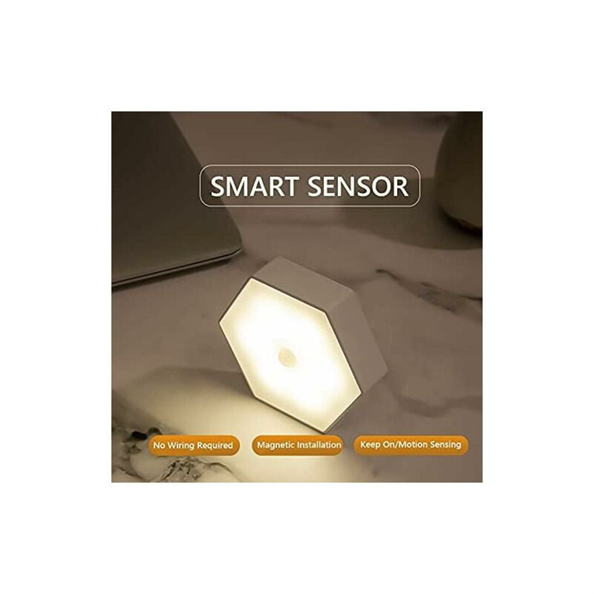 Weißer, sechseckiger Smart-Sensor. Licht an. Die Wörter "No Wiring Required" und "Magnetic Installation"