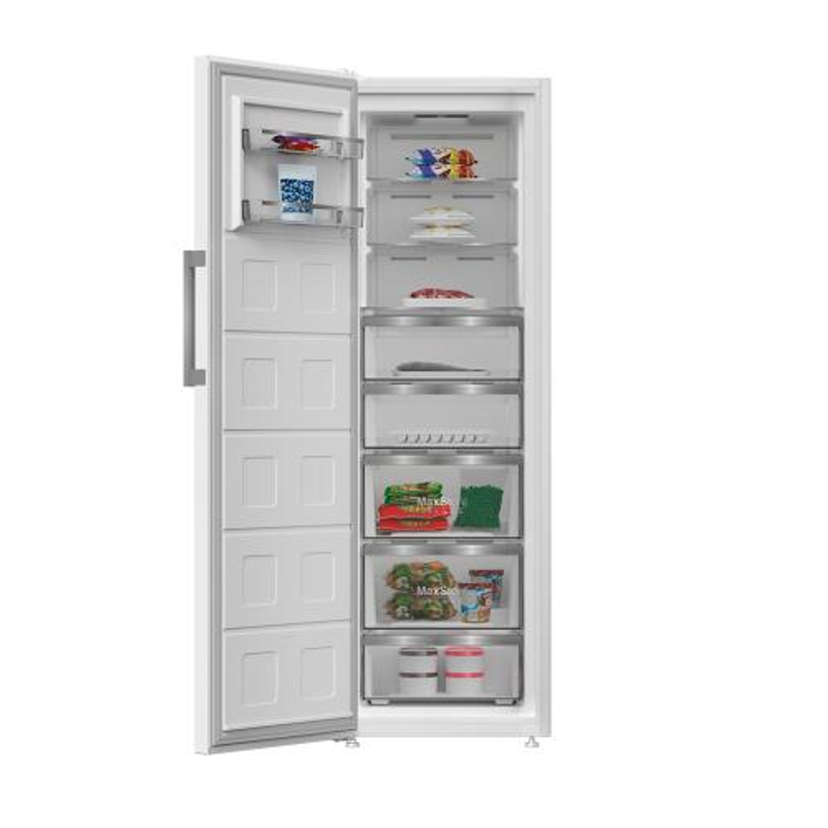 Refrigerador blanco con la puerta abierta, revelando estantes con alimentos dentro.
