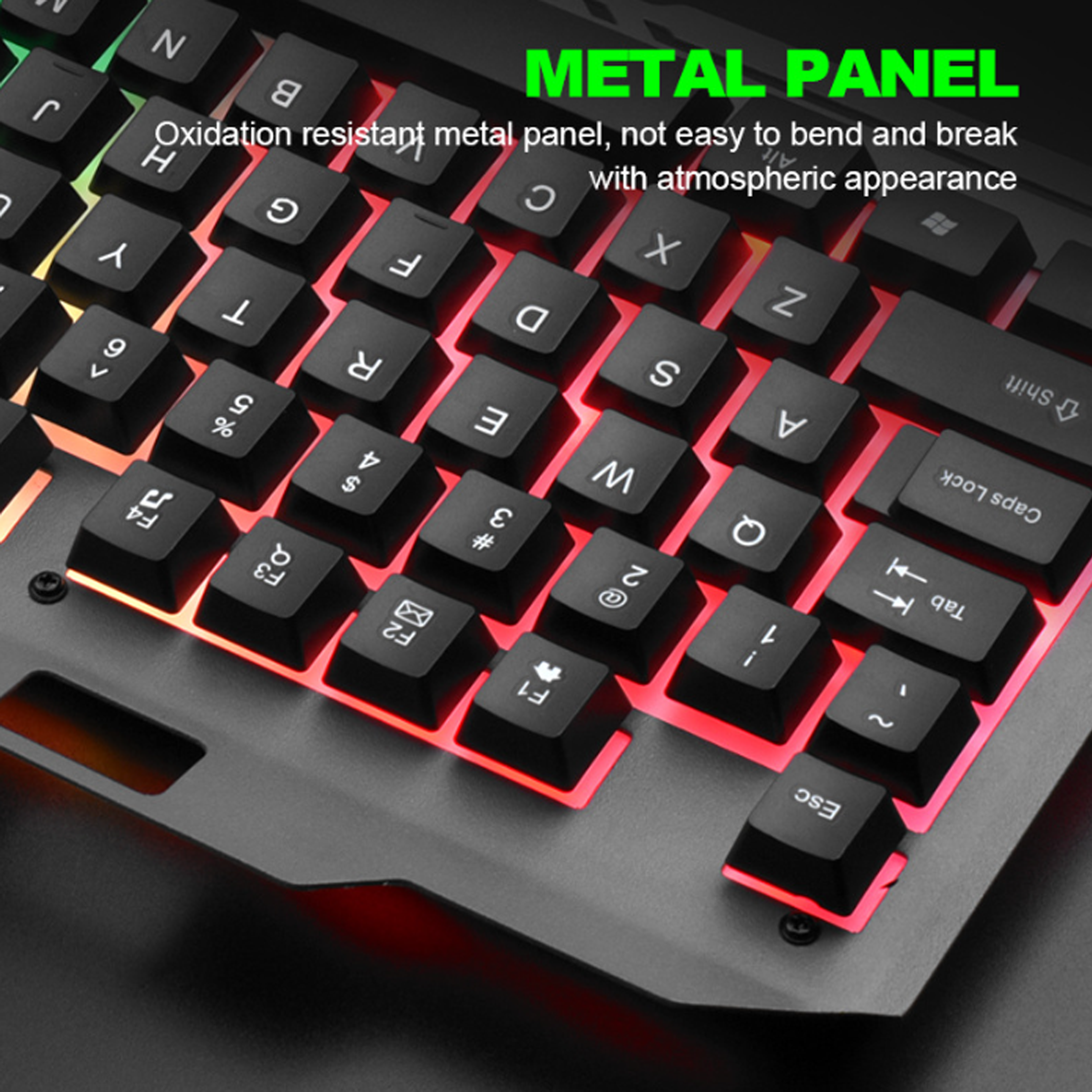 Nahaufnahme einer beleuchteten schwarzen Tastatur mit bunten Lichtern.